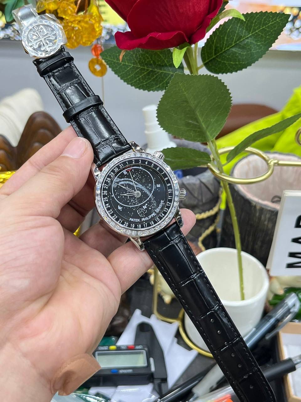 百达翡丽星空腕表：璀璨星河，腕间绽放