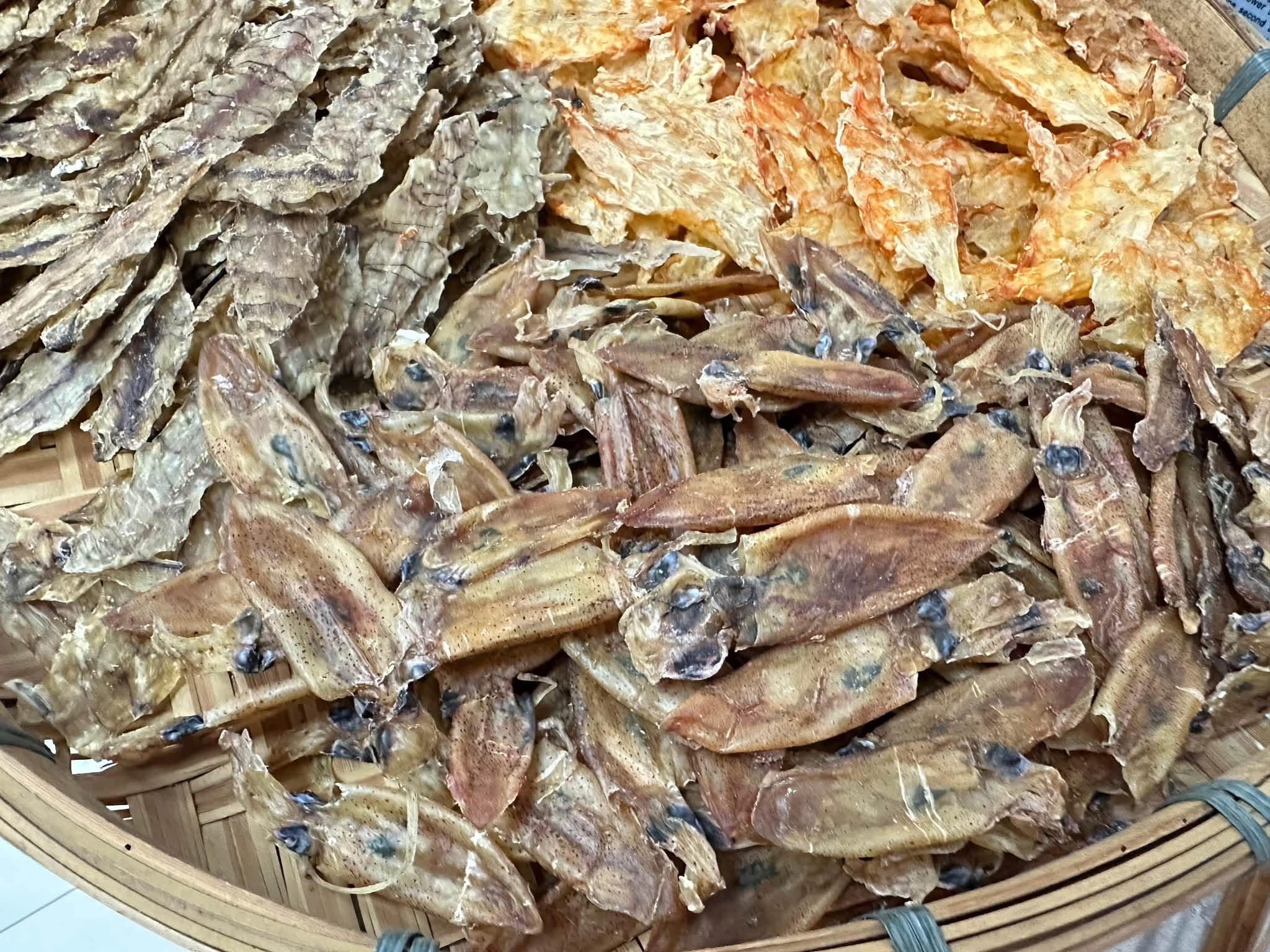 休漁期後第一批到貨 超新鮮漁貨❗️  漁民三寶🛶不時不食