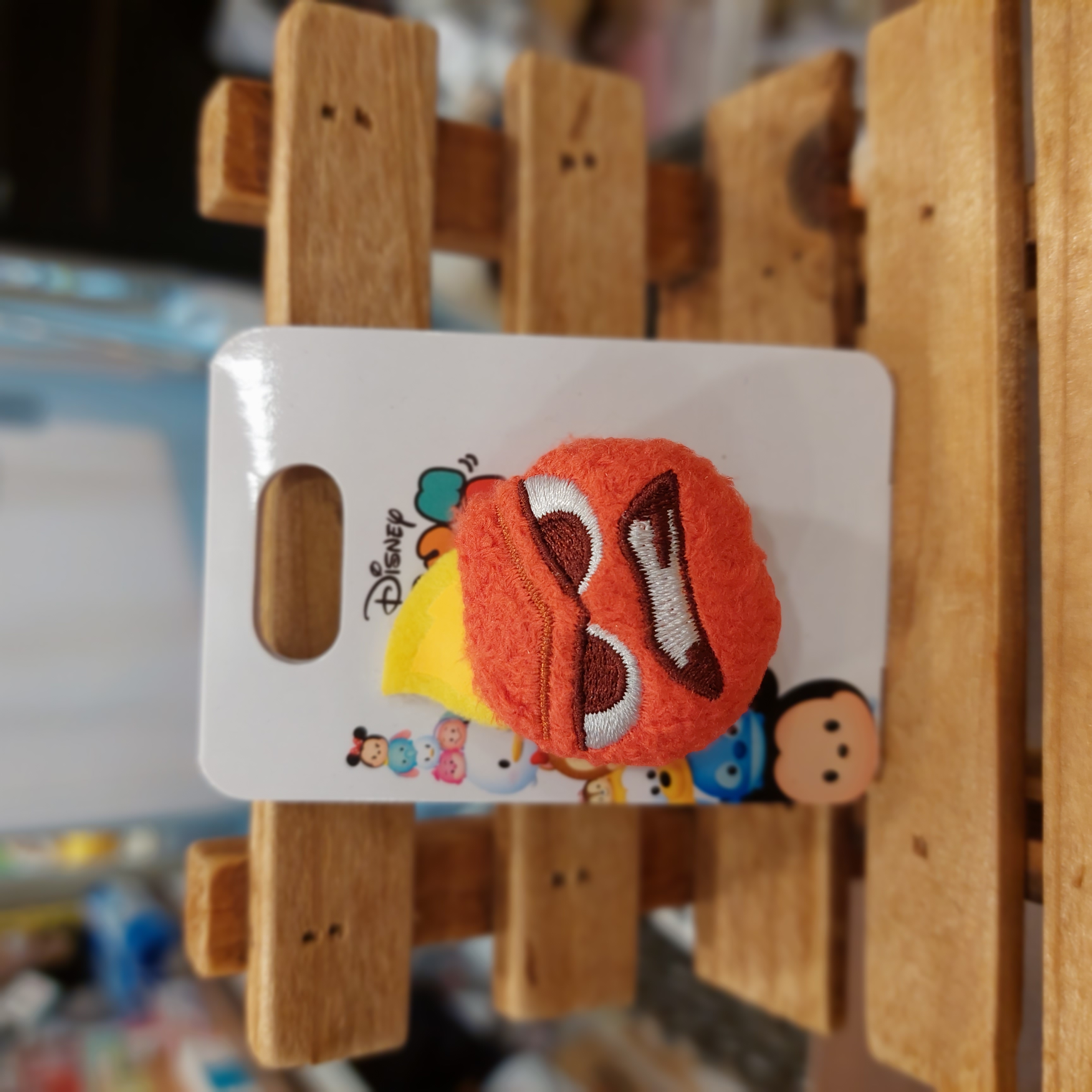 原裝日本 Disney Tsum Tsum inside out  Anger 小扣針 