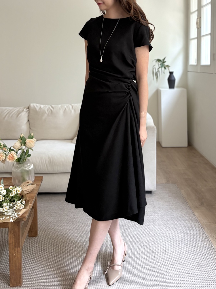 Belle Ruched Dress (Black)