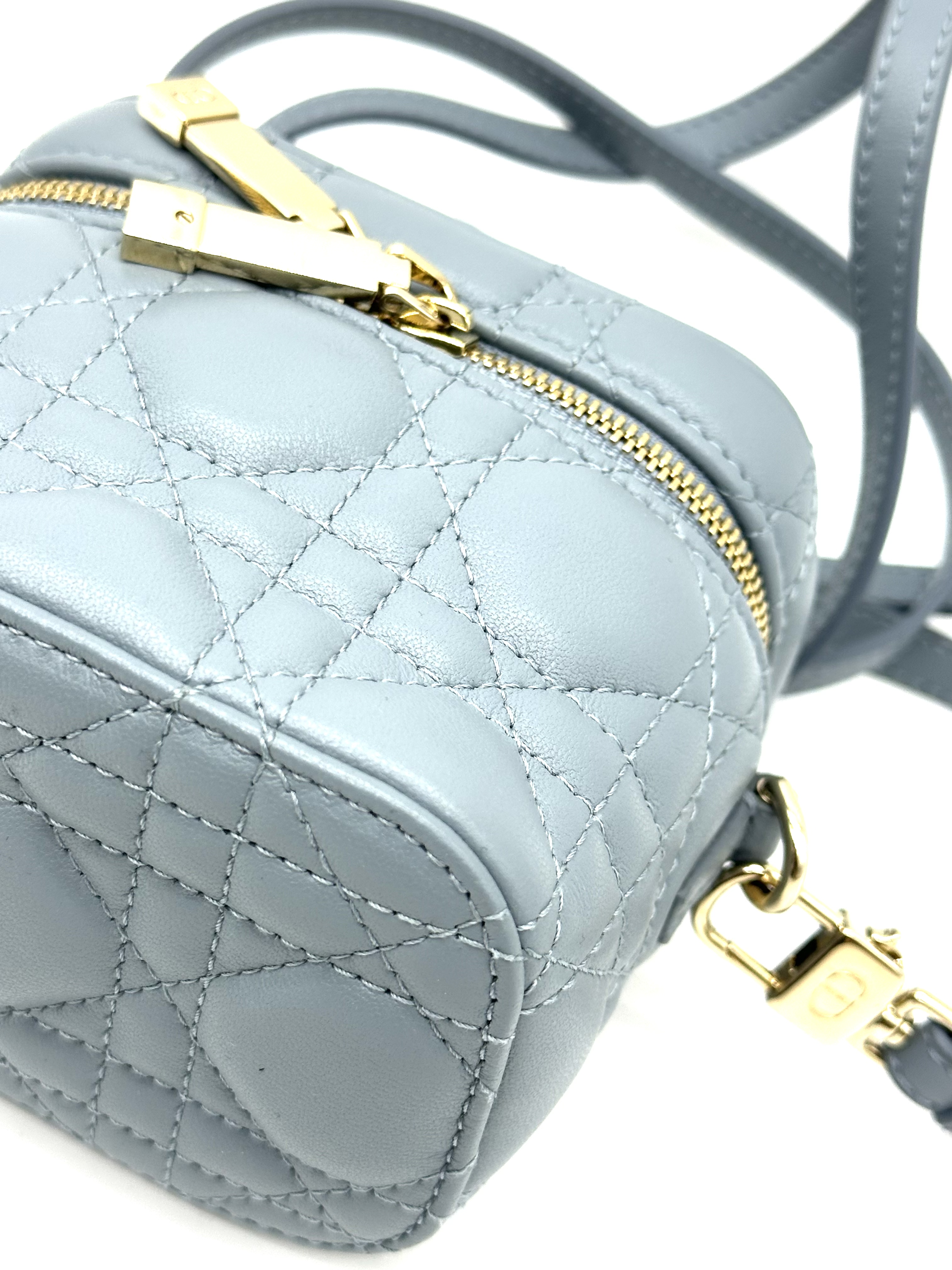 Pre-owned Dior Lady Dior Micro Vanity Case / Product Code: 26040404