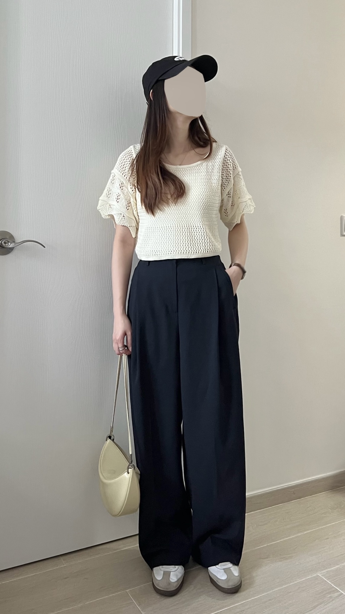 甜價鏤空花邊針織上衣 包容度大 現貨