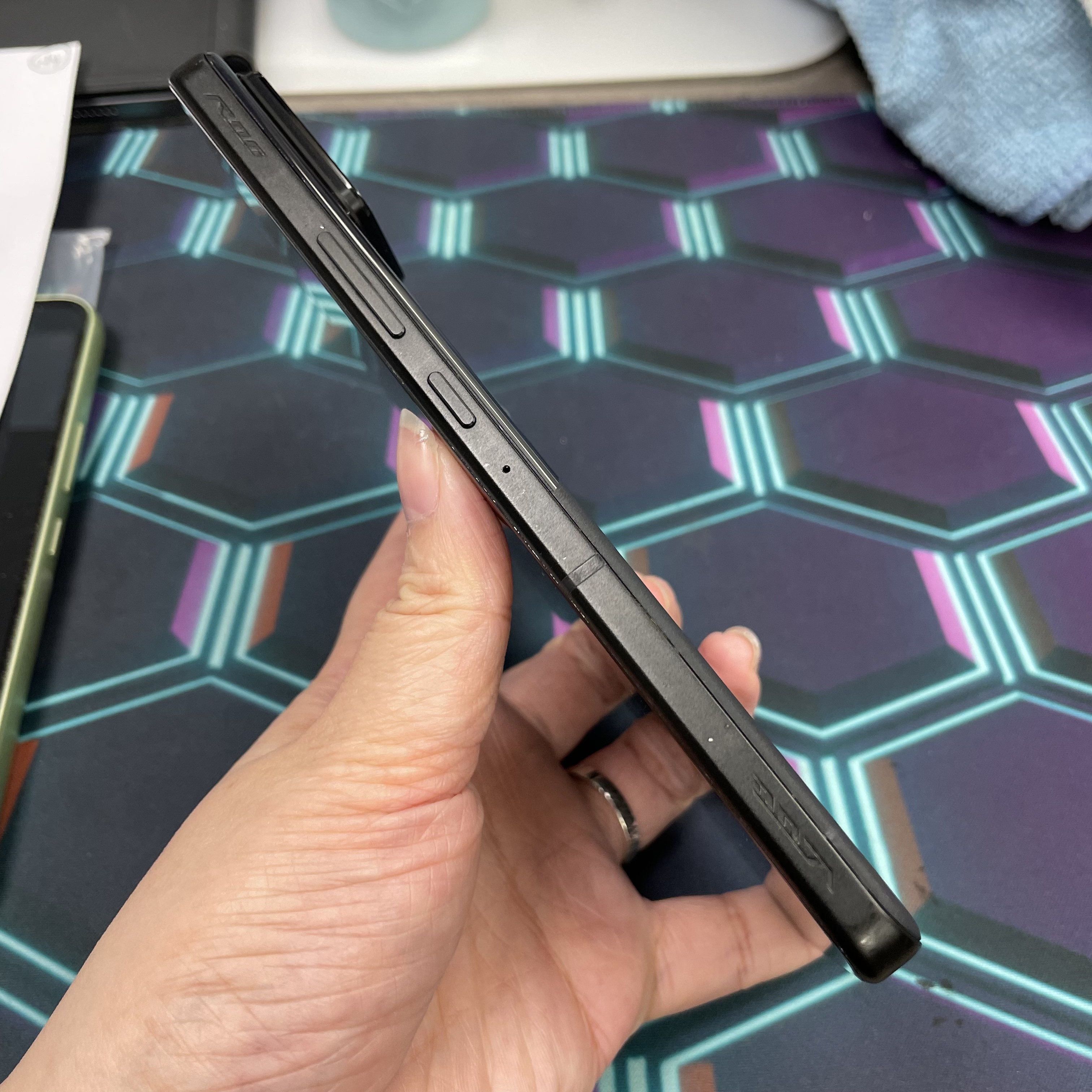 *8148 ASUS ROG Phone 8 勁靚機 16+256GB 黑色 black