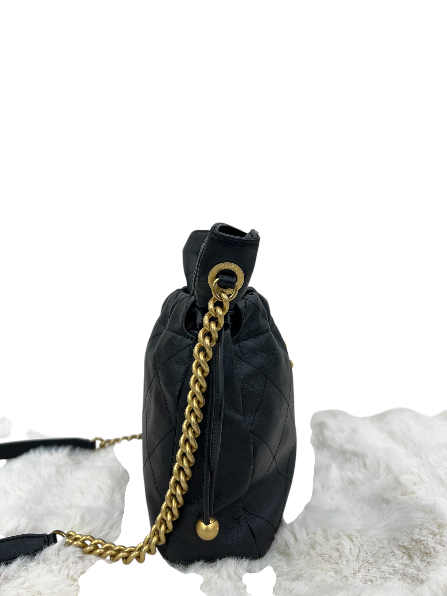 Pre-Owned CHANEL Drawstring Bag / Product Code: 063031