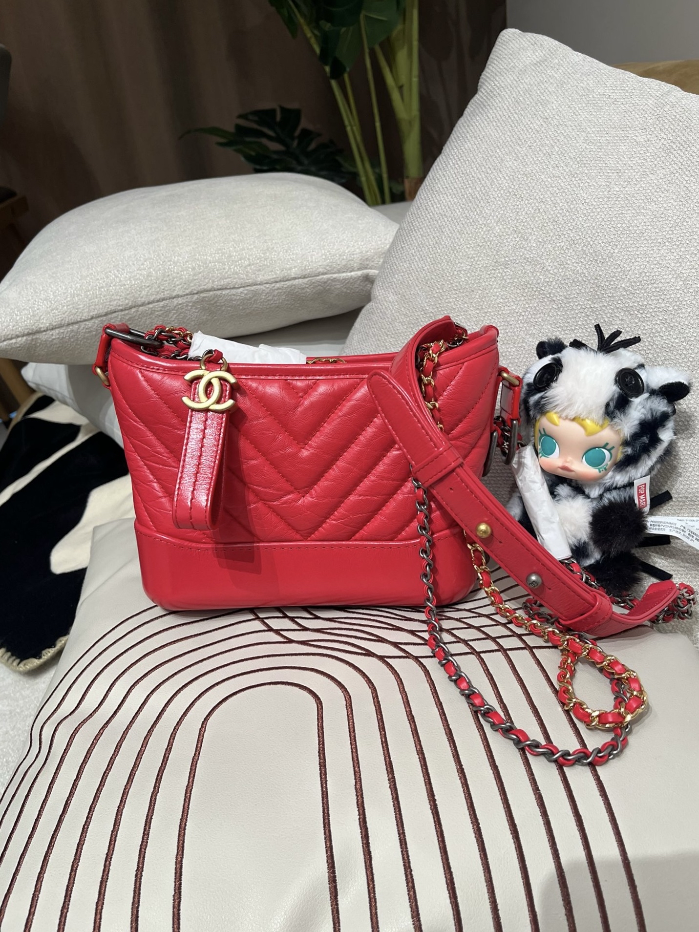 Chanel Gabrielle hobo small 牛皮金扣 100%Authentic ,未使用品 ✅29貼✅塵袋✅box  