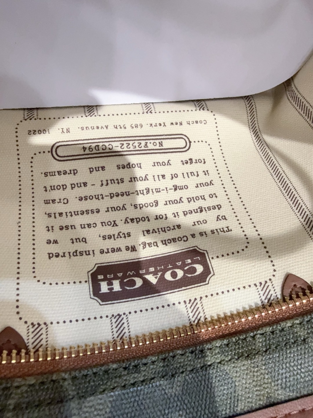 0215 COACH Taxi 小號牛皮tote bag 3月中