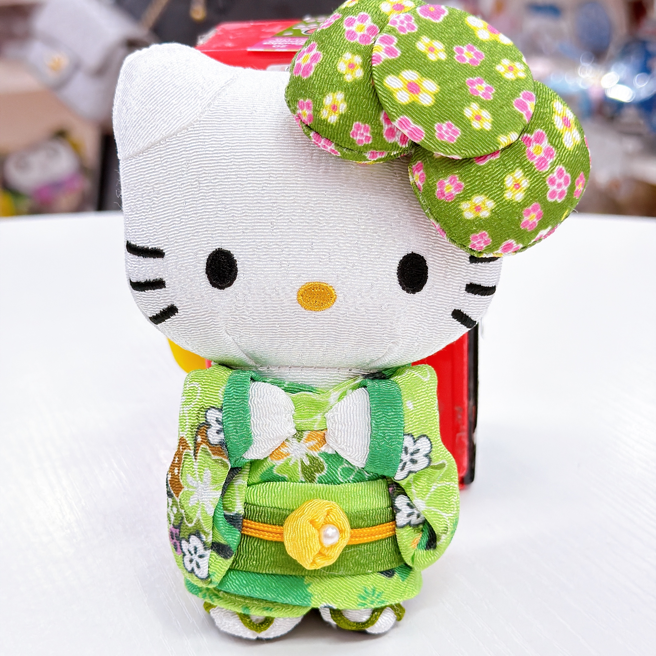 日本直送Kitty絹布和服公仔掛飾