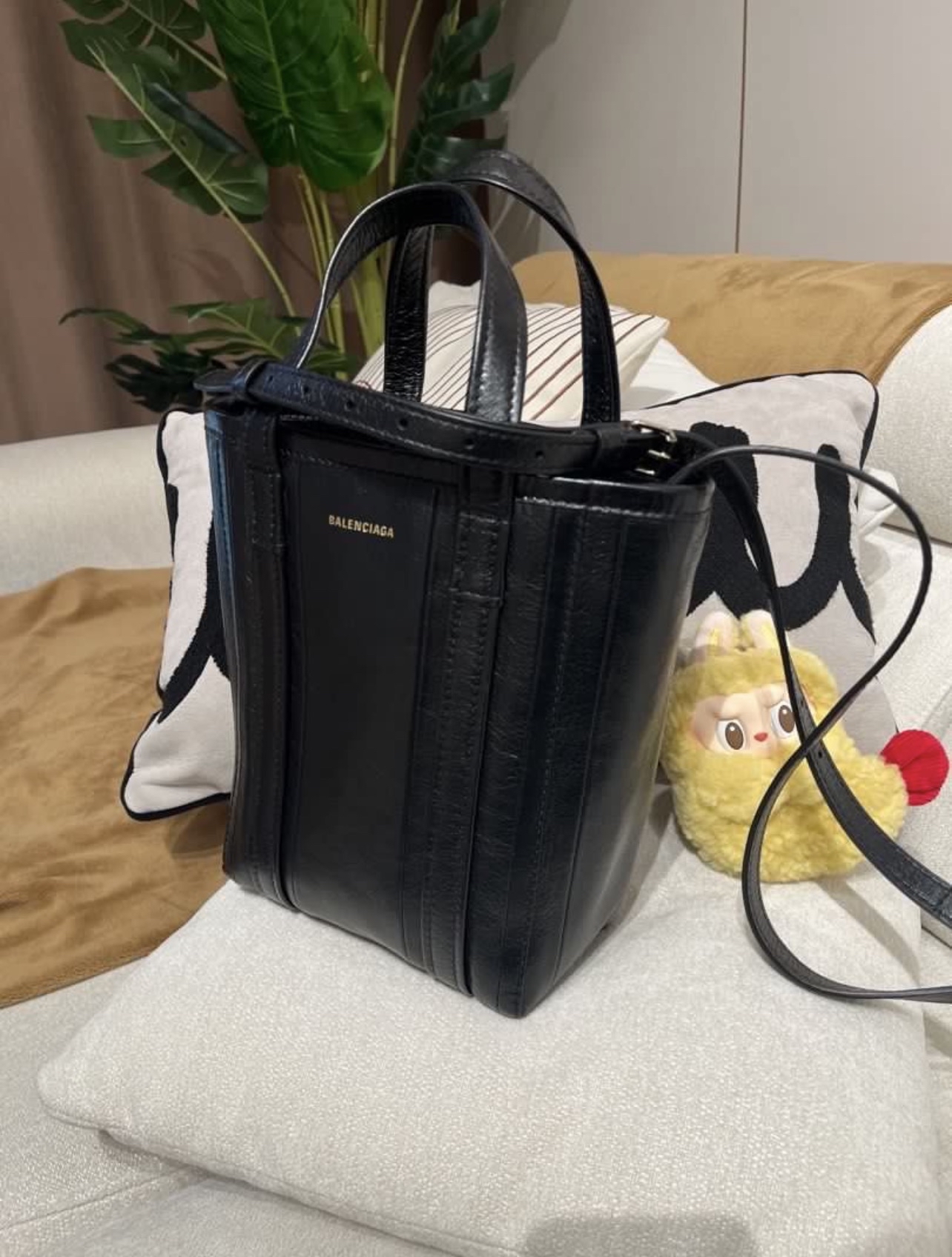 Balenciaga Shoulder Tote Bag Black 100%Authentic, 98%New ✅Dust bag