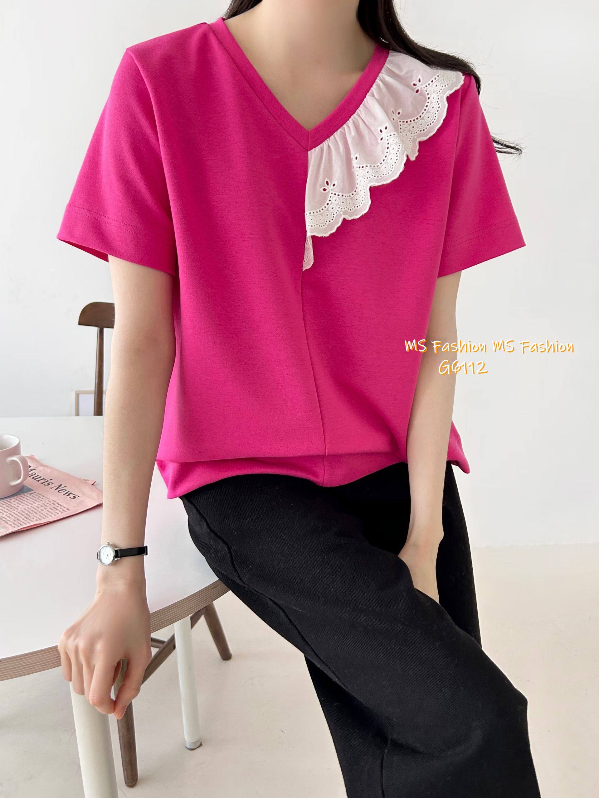  G6112 韓國🇰🇷V領通花ruffle top