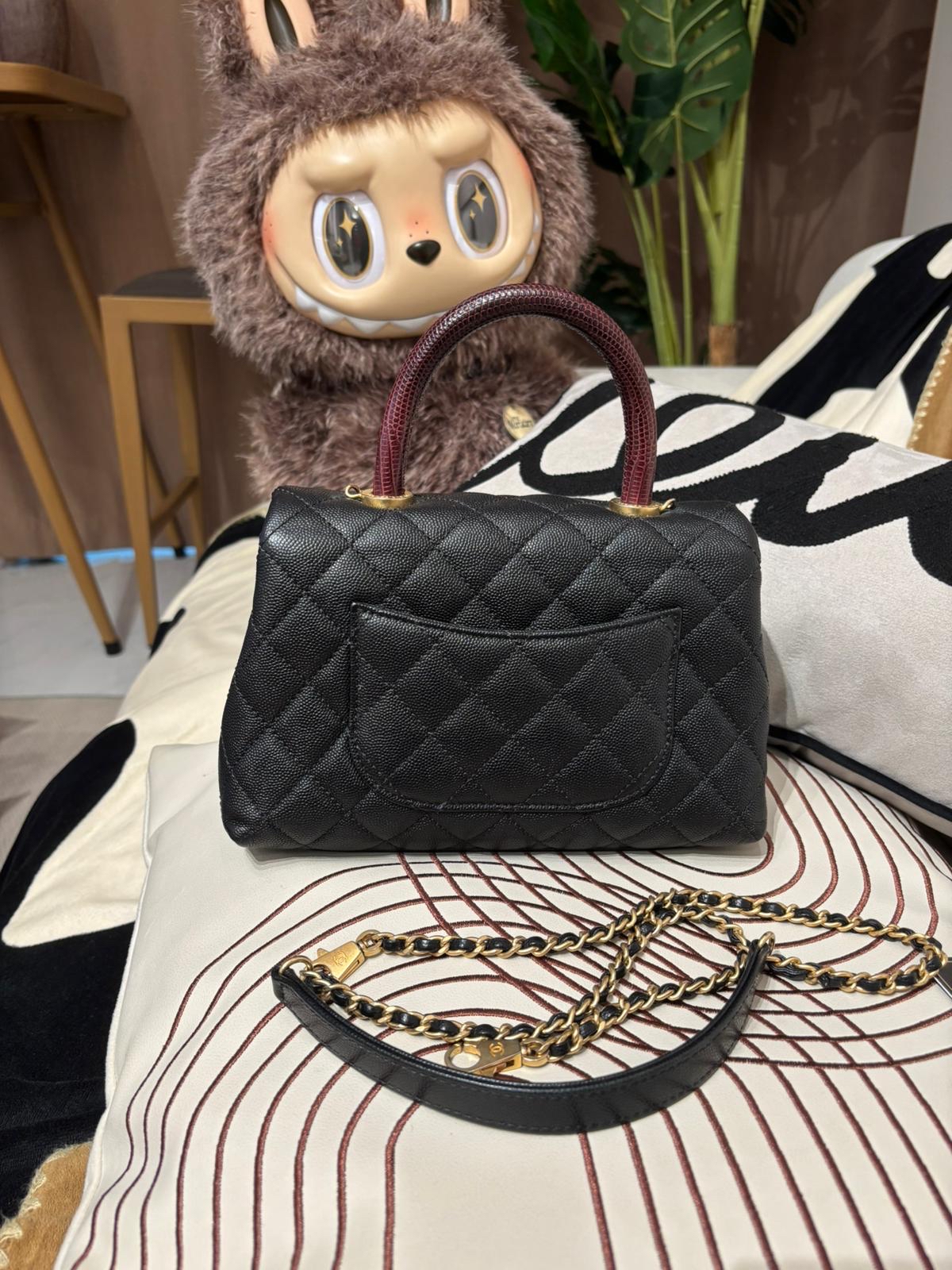 Chanel coco handle small 黑色荔枝牛皮 100%Authentic ,95%new  ✅26 card✅dust bag✅box