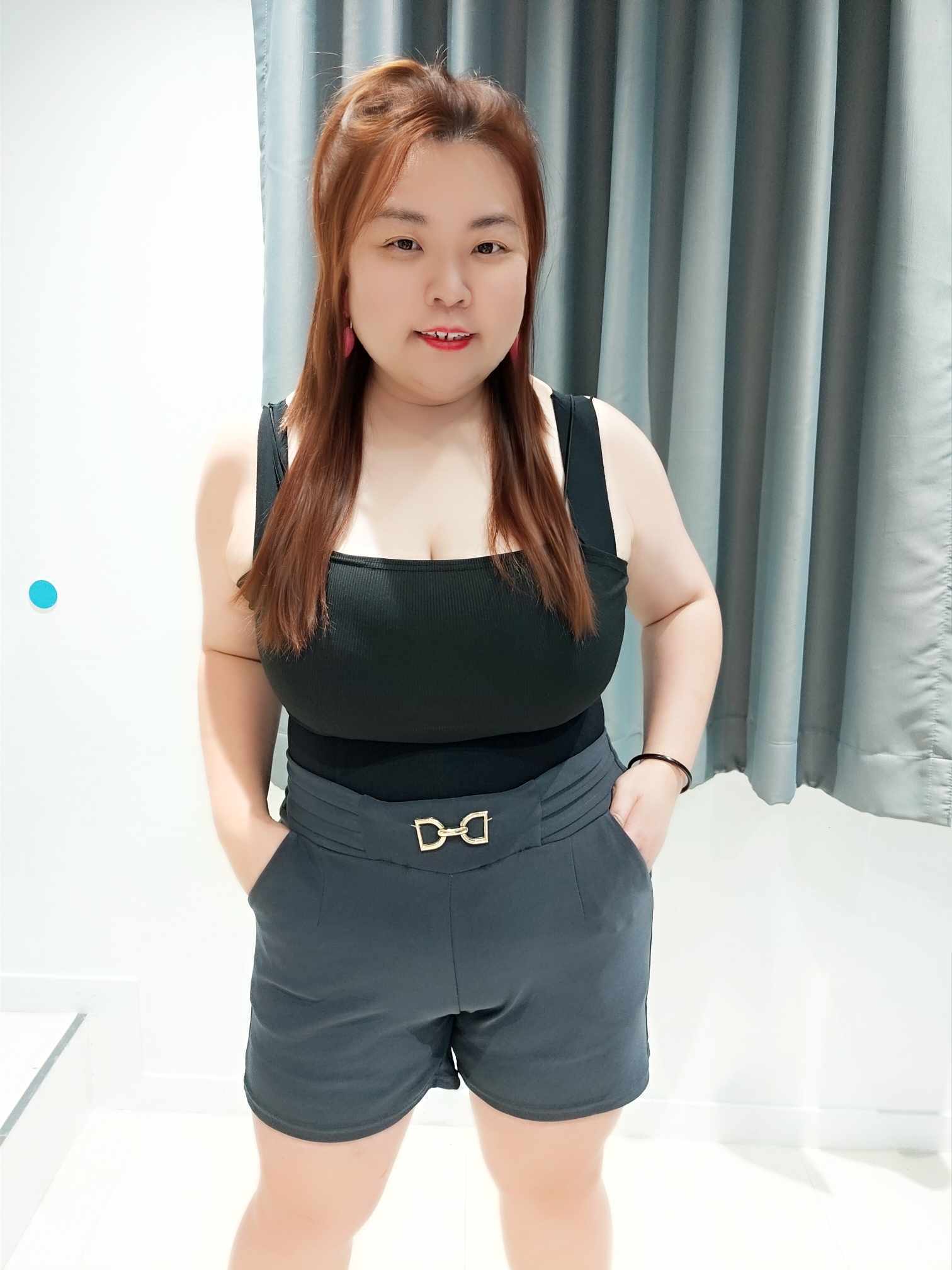 ENB06 PP03 配金属裤头设计短裤