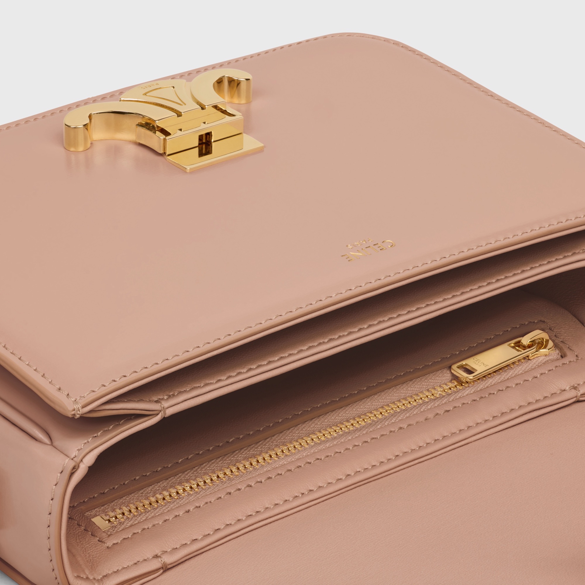 Celine 女士 TEEN TRIOMPHE 單肩包均碼碼常規、18.5cm*7cm*13.5cm