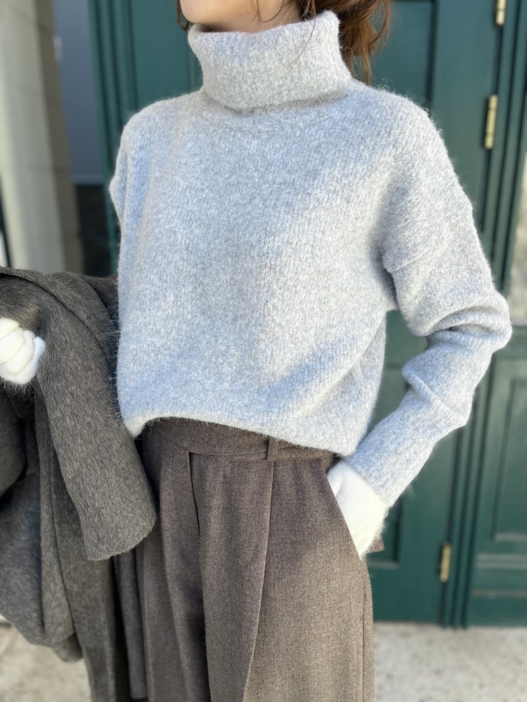 The Souffle Soft Sweater (Blue Grey)