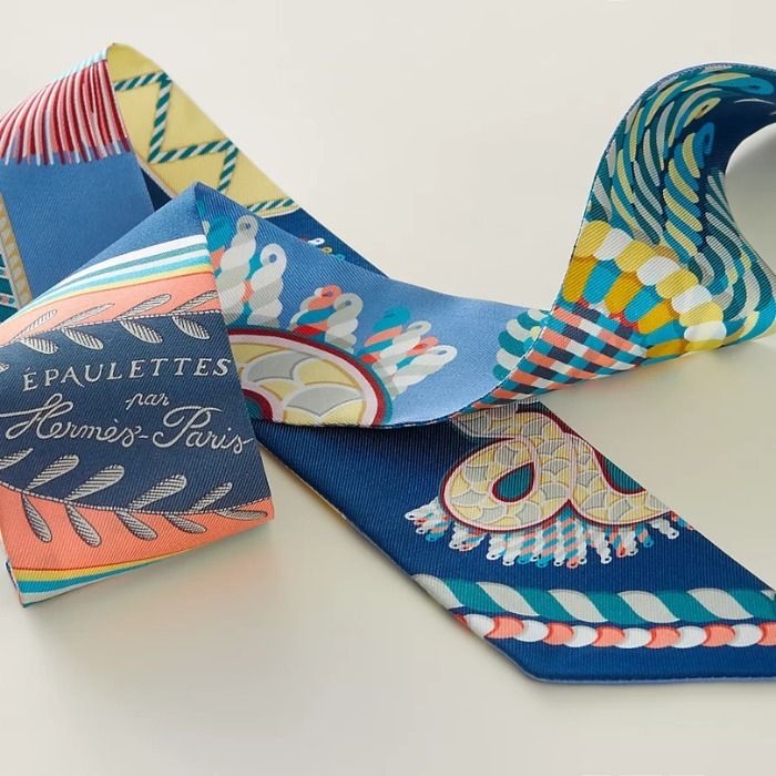 Hermes 全新🆕 100% 絲 Epaulettes de Gala圖案 Twilly