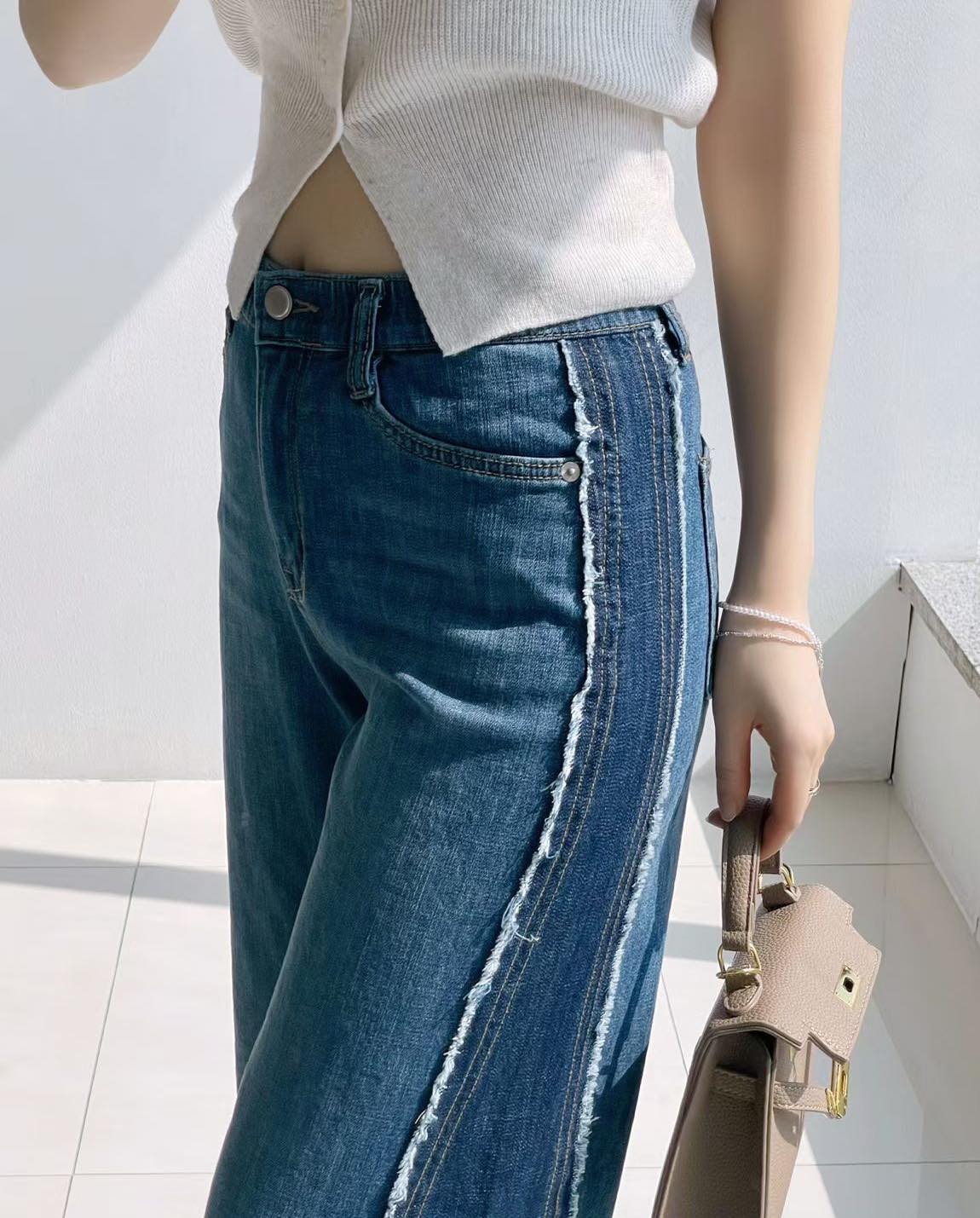 側拼色小喇叭牛仔褲