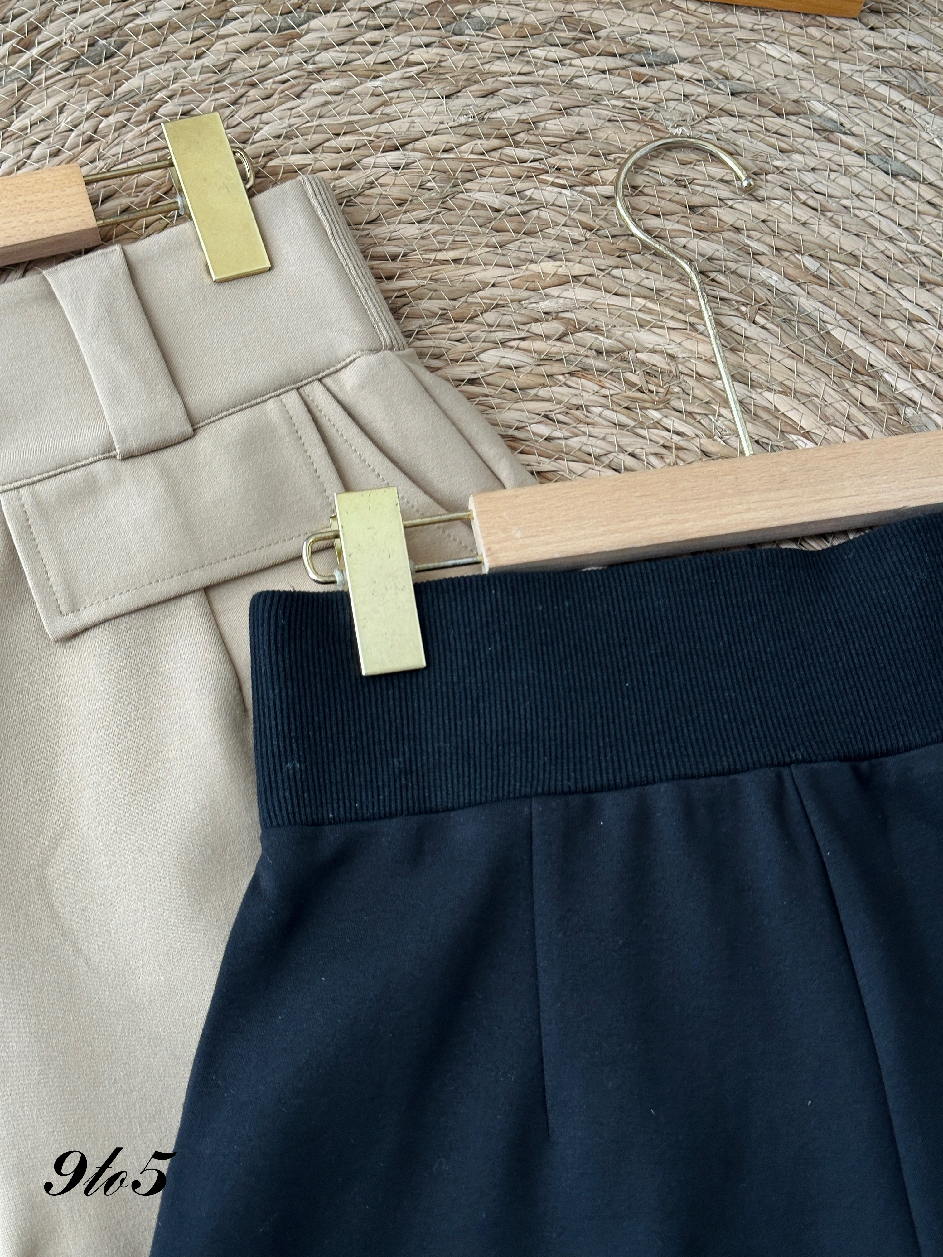 S1777 A Line Short Pants - Black & Khaki