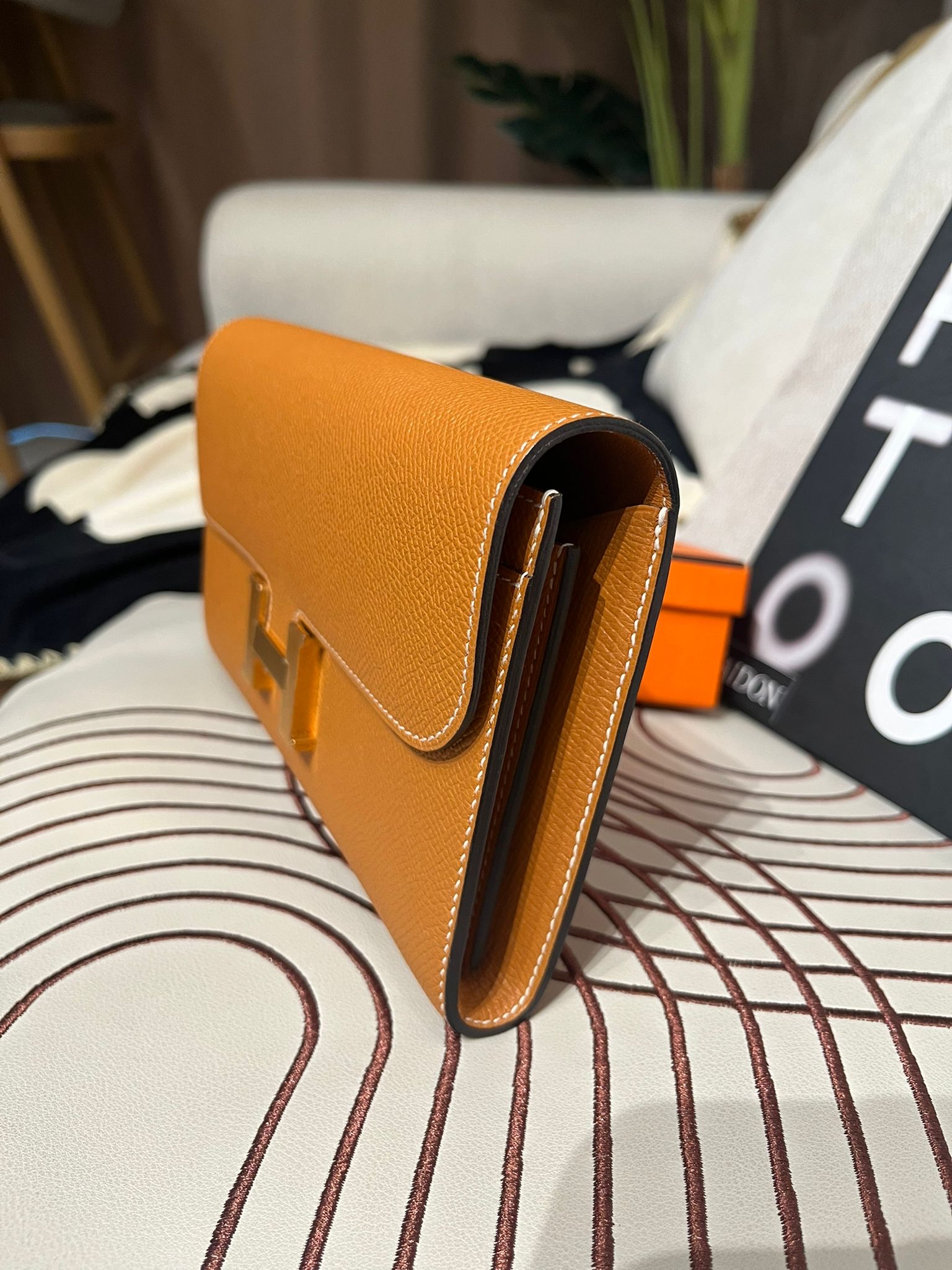 Hermes Constance Wallet Stamp X Gold 金金100%Authentic, 98%New ✅Box