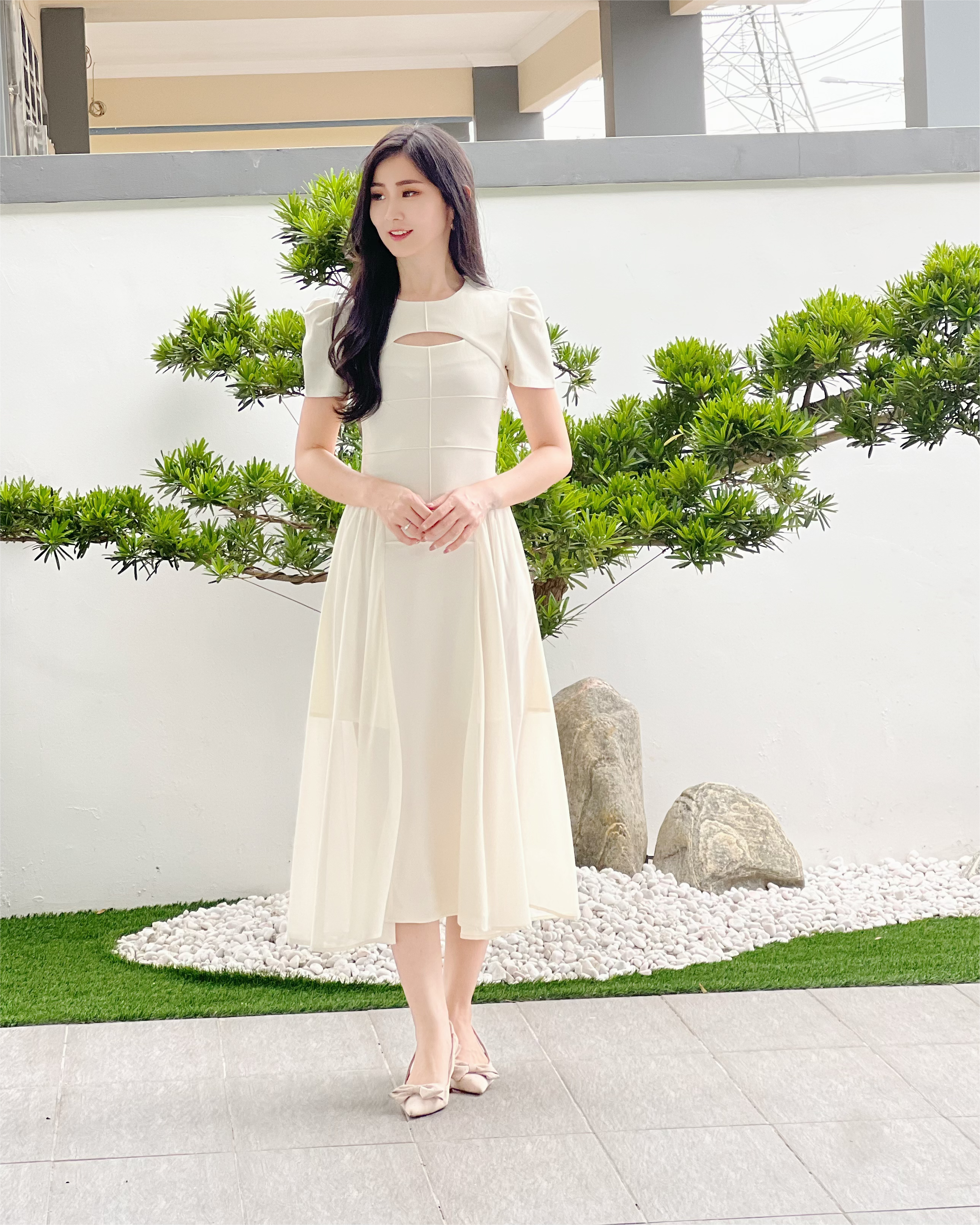 5052 Midnight Princess Silhouette Midi Dress -White Cream