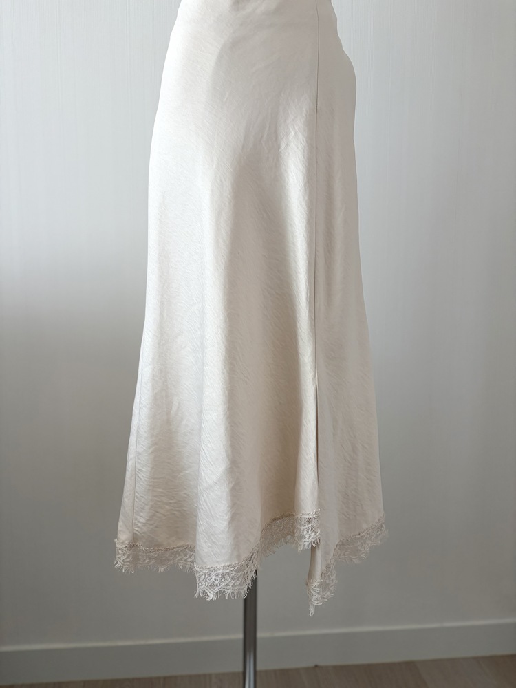 Lacie Asymmetric Skirt (Ivory)
