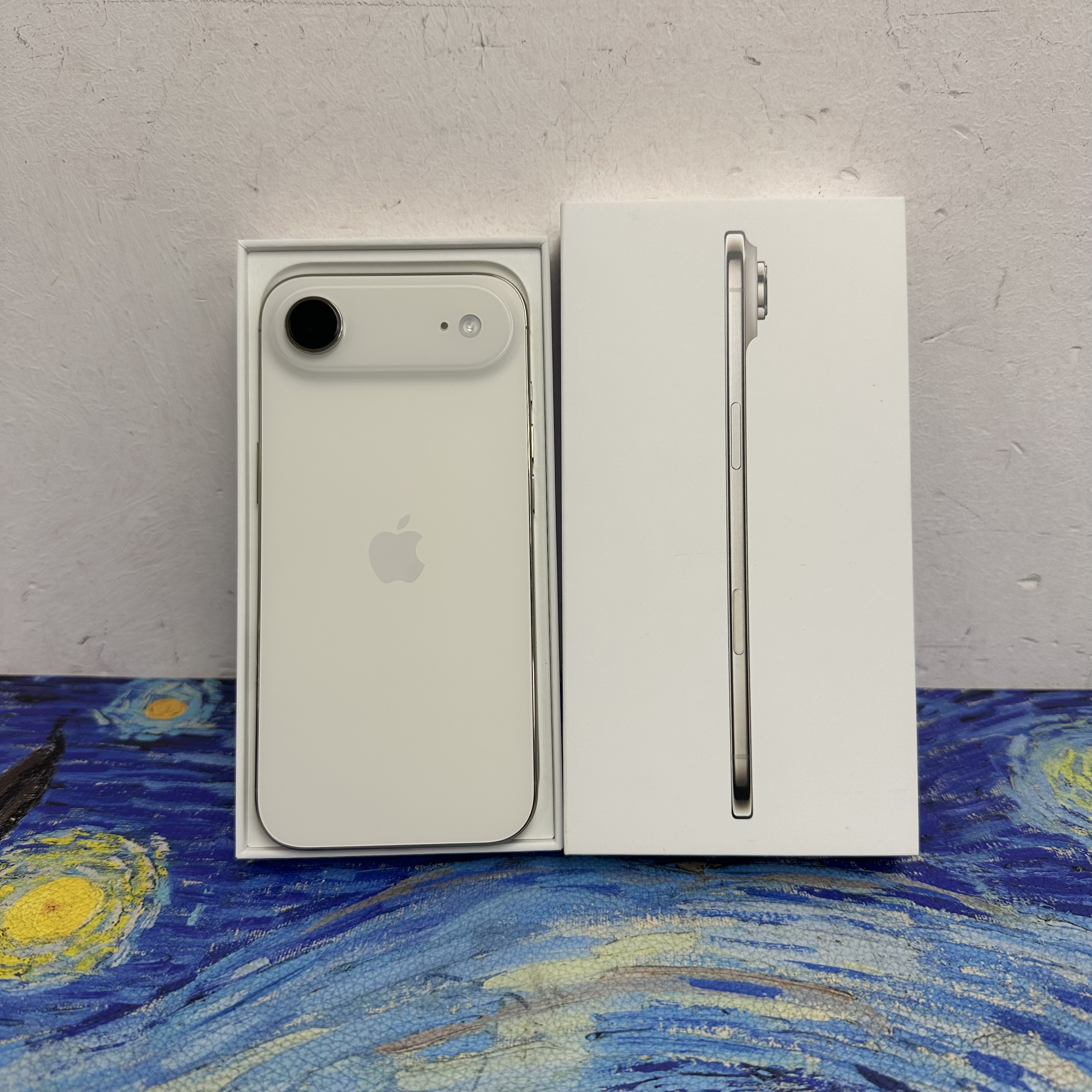 *6818 Apple iPhone 17 Air 未使用品 256GB 電100 金色 Gold