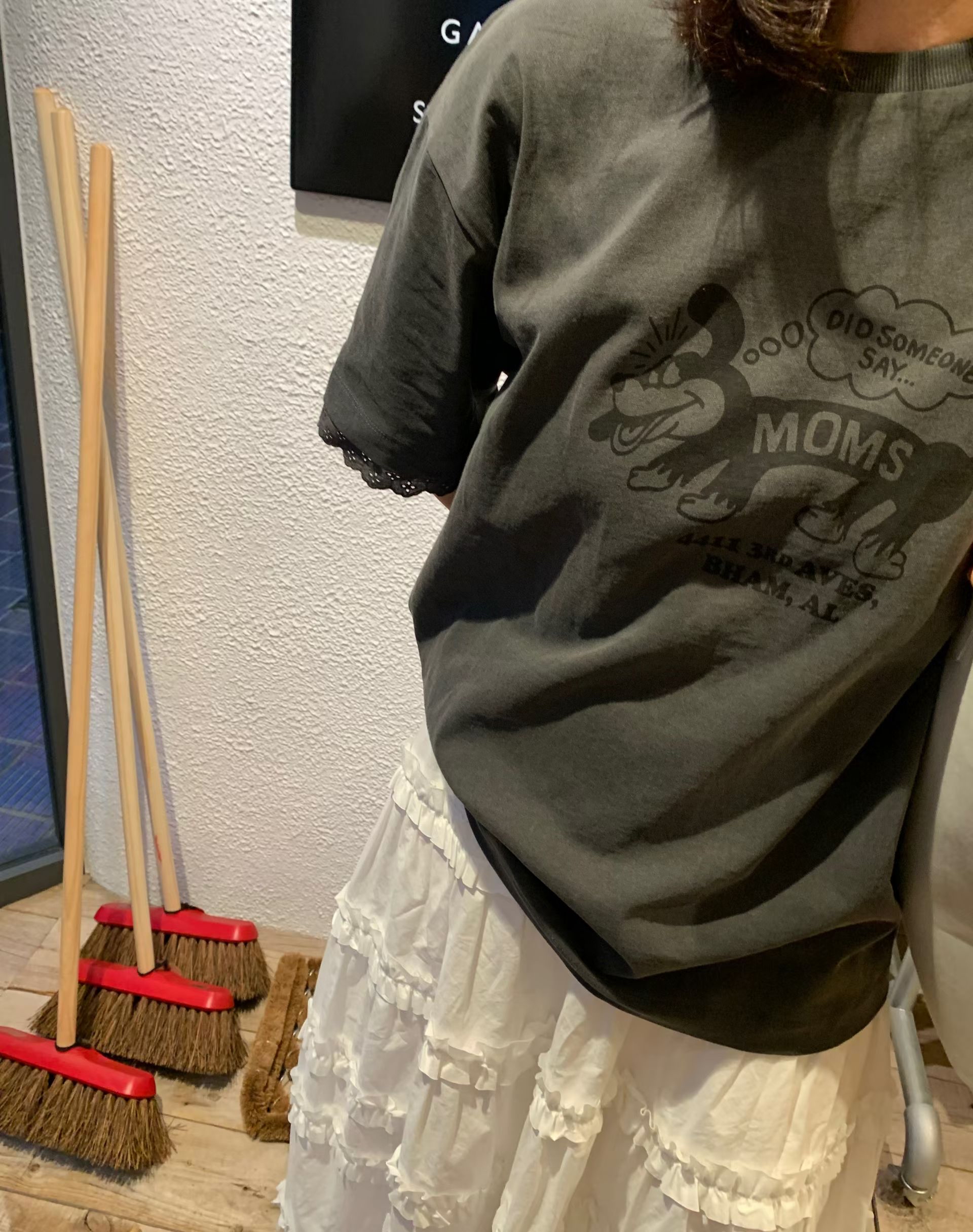 小狗Print 通花邊袖Tee