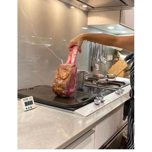 Australian Chilled M4/M5 Wagyu Toma Hawk (Price per kg) (Whole piece) 澳洲M4/M5和牛斧頭扒 (每公斤售價)(原條)