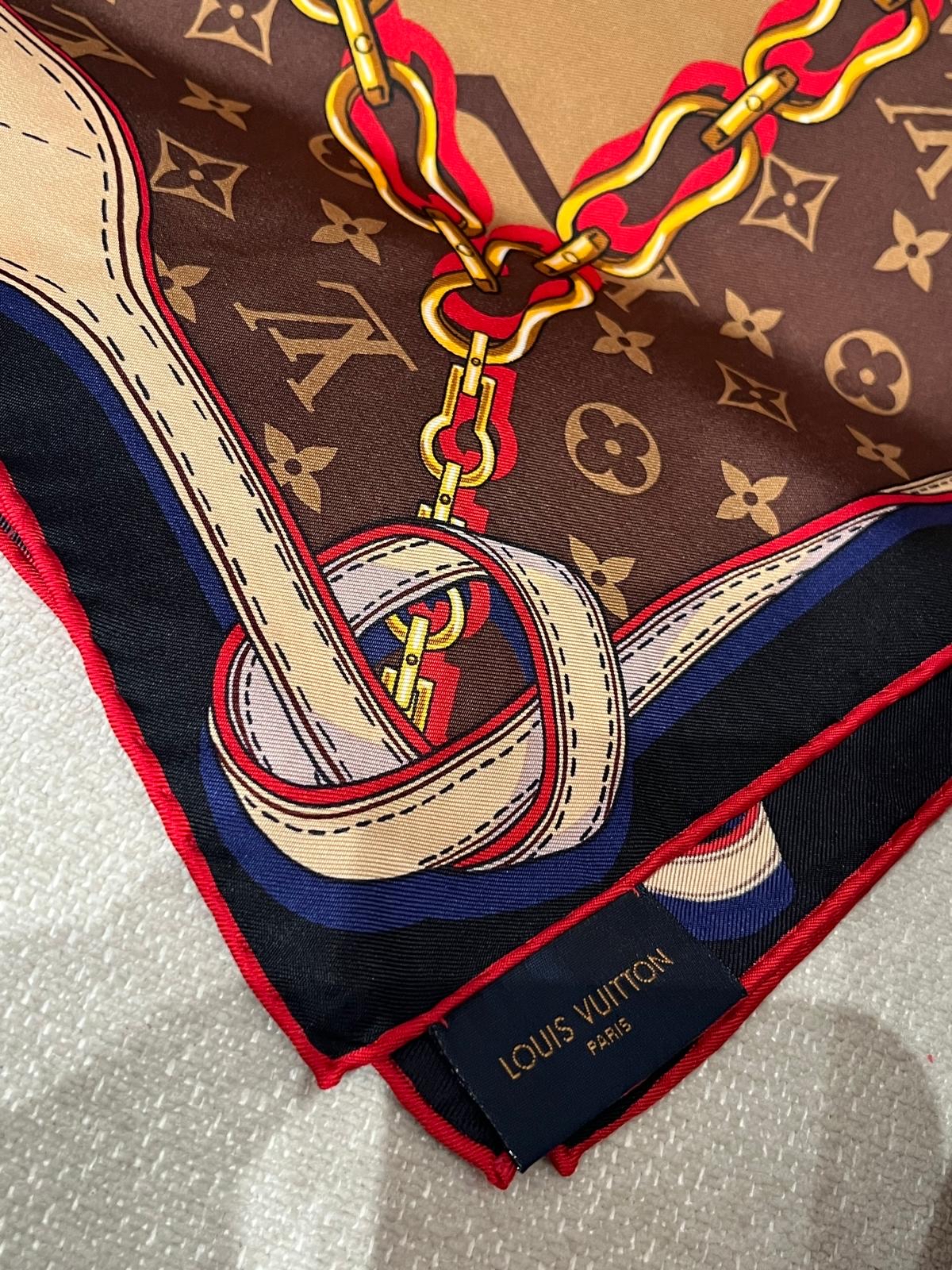 LV scarf Tribute To Square M76202,100%Silk,100%Authentic, 98%new ✅Box