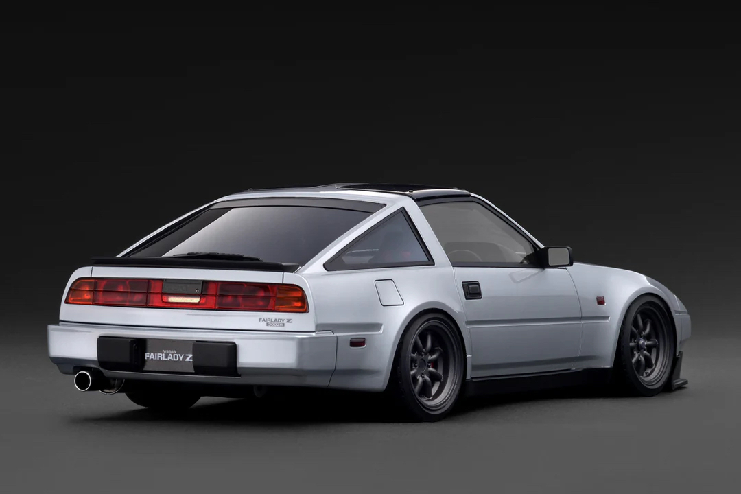 PRE-ORDER (Deposit) IG3892 NISSAN Fairlady Z 2-Seater 300ZR (Z31) Silver