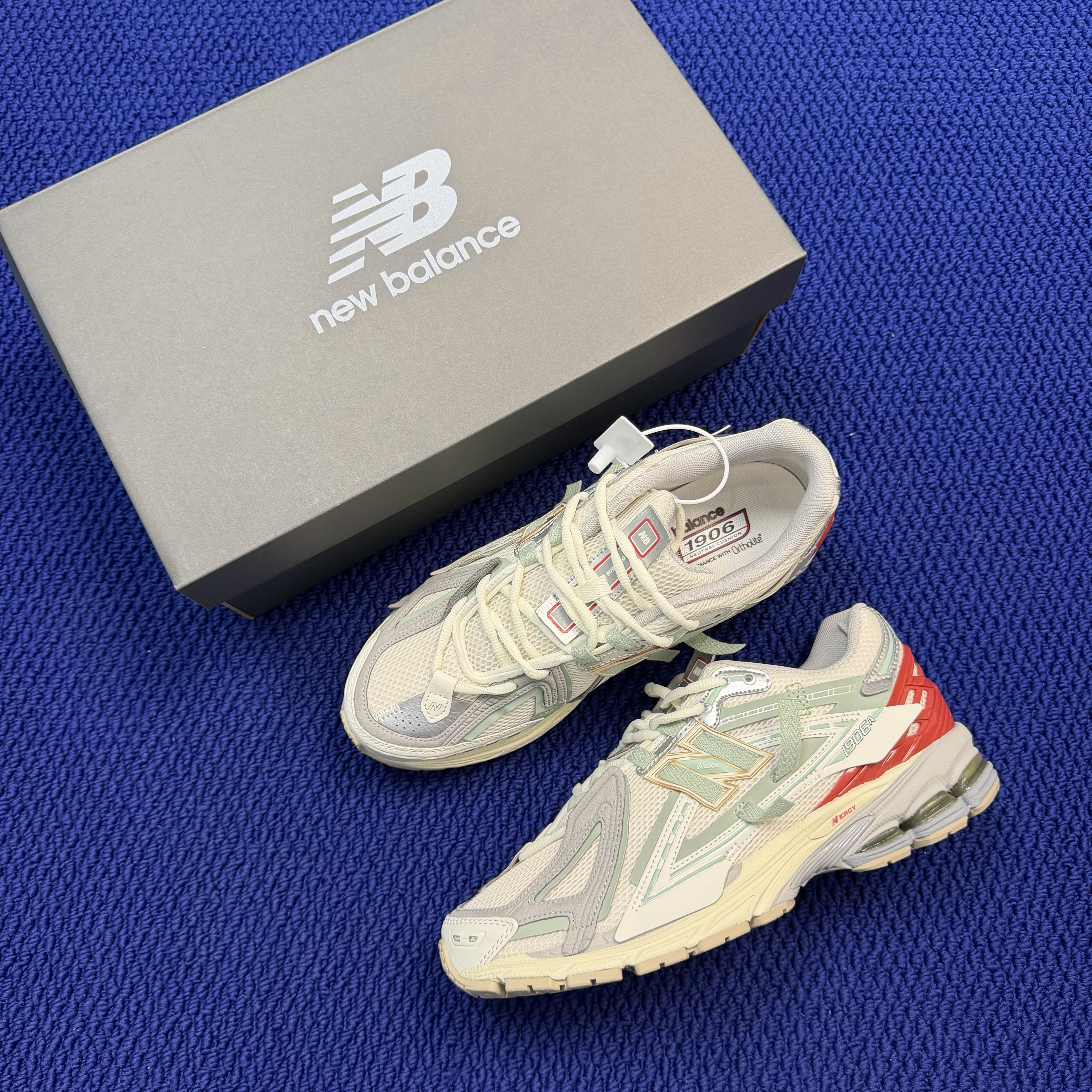 New Balance 1906A U19065DY