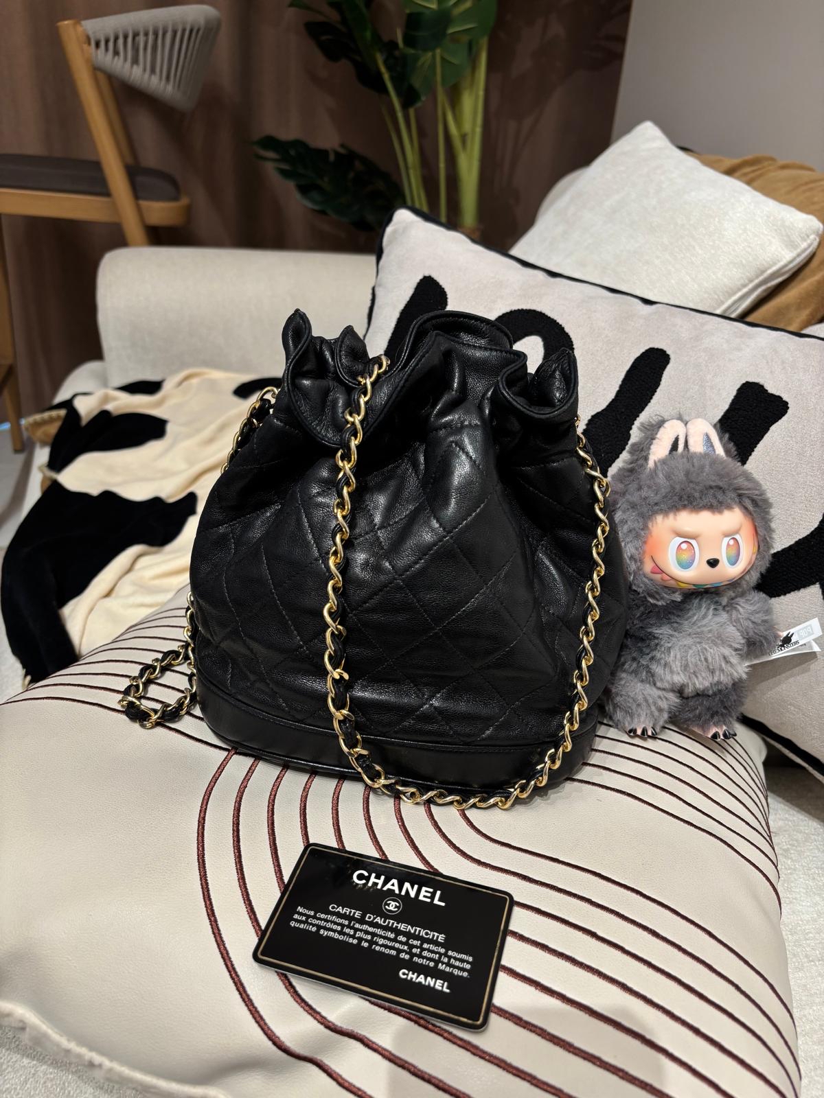 Chanel Vintage Bucket Bag 100%Authentic, 90%New✅Card