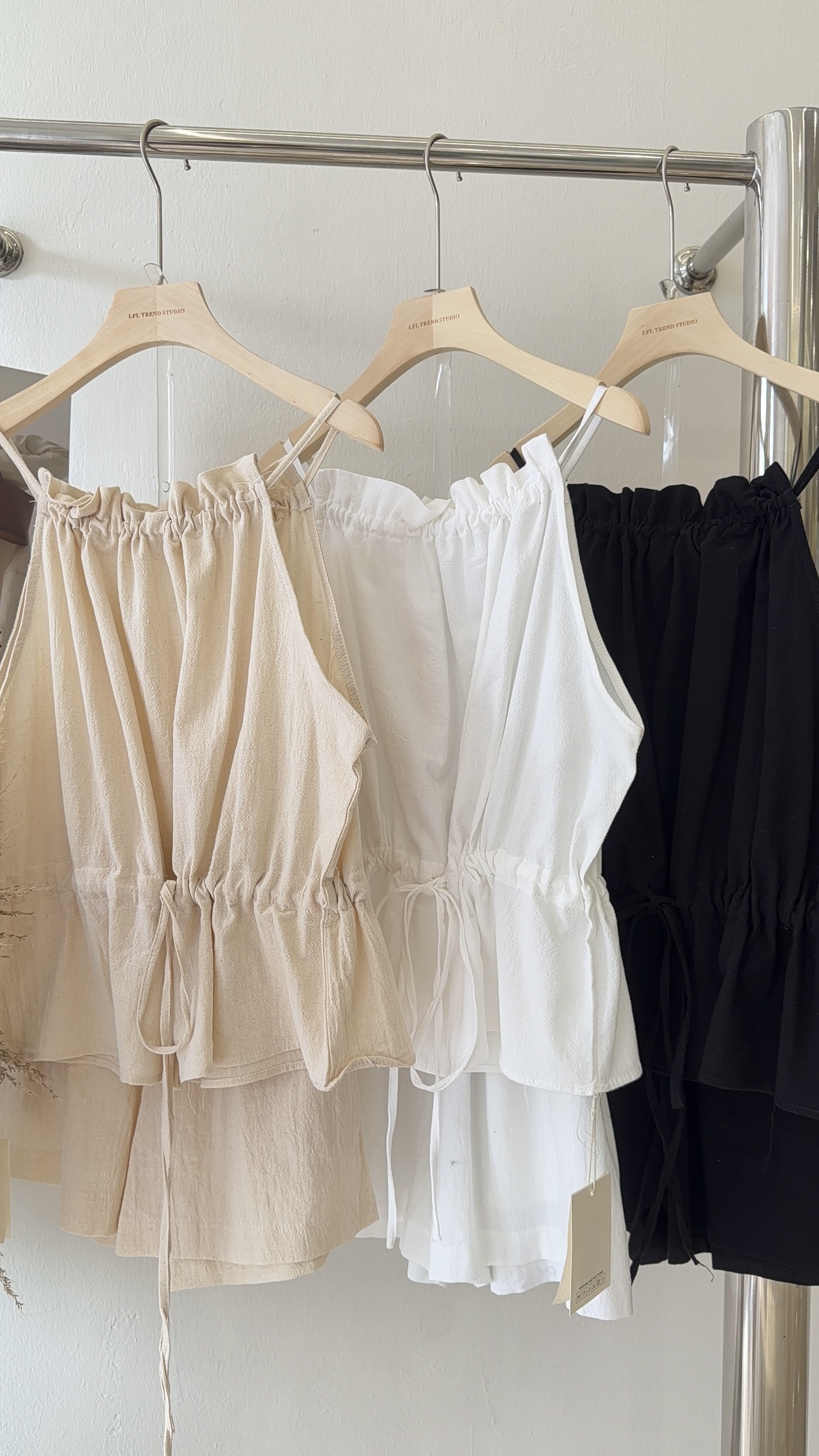 6532 百搭气质挂脖两件套