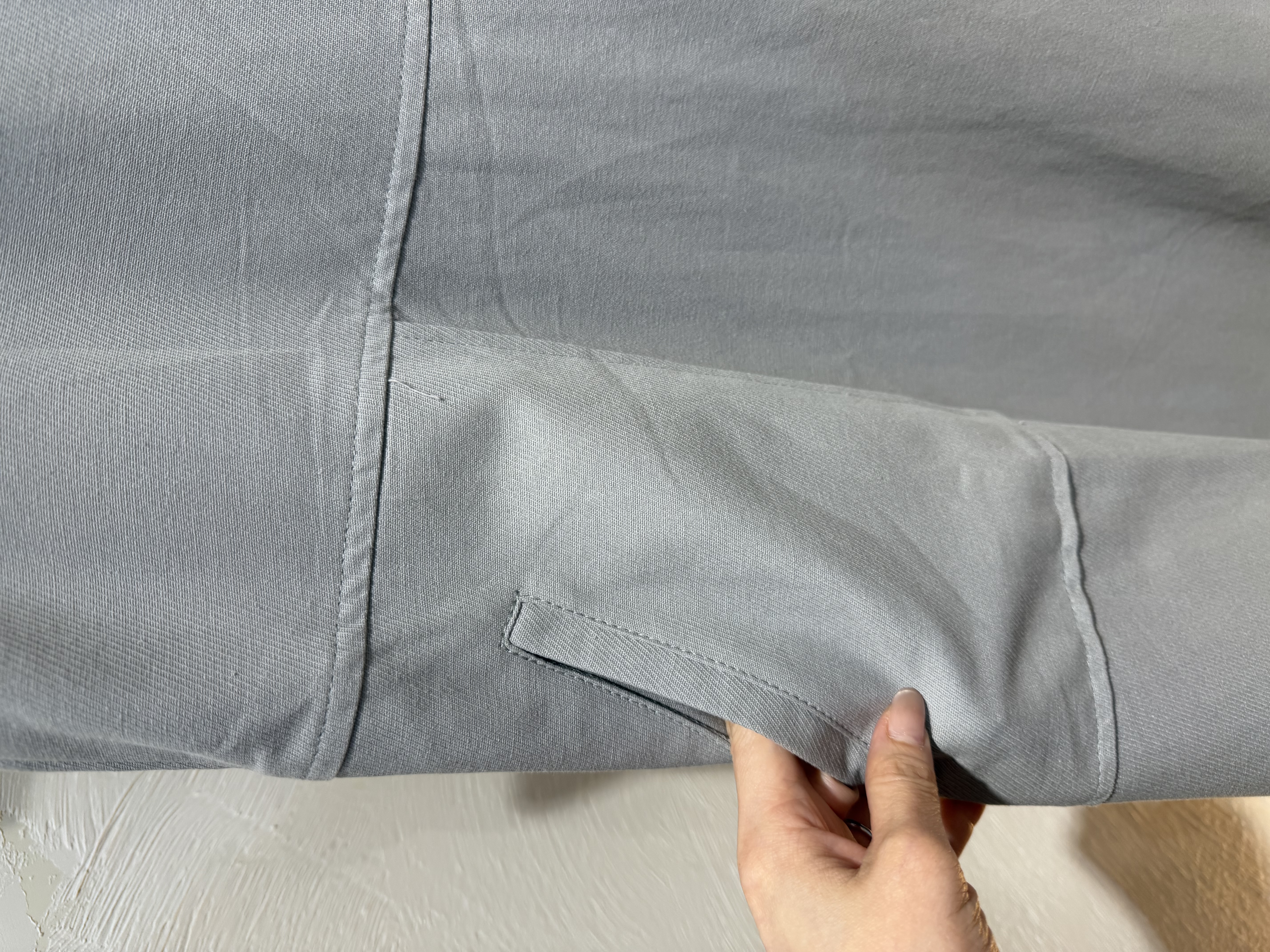 簡約休閒風吊帶連身裙