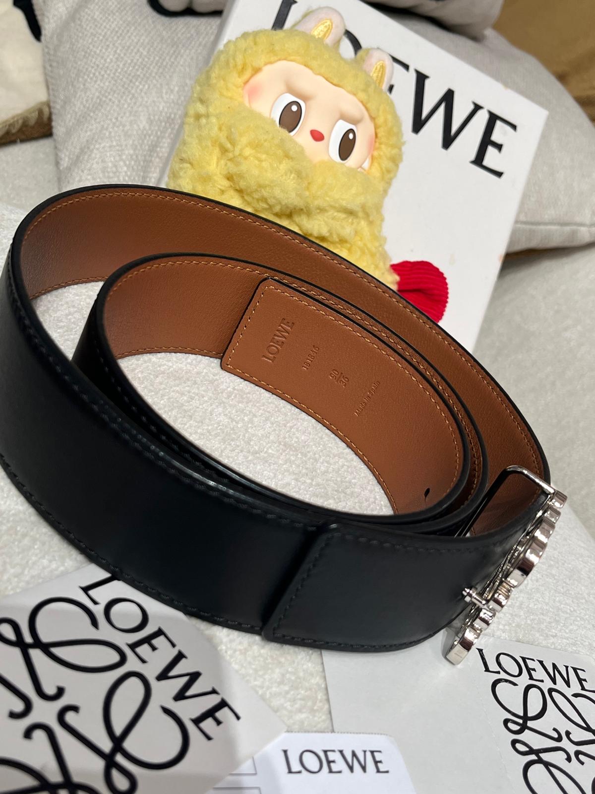 Loewe Reversible Anagram belt in calfskin 銀扣 90cm 經典雙面用皮帶 100%Authentic, 98%New ✅Box
