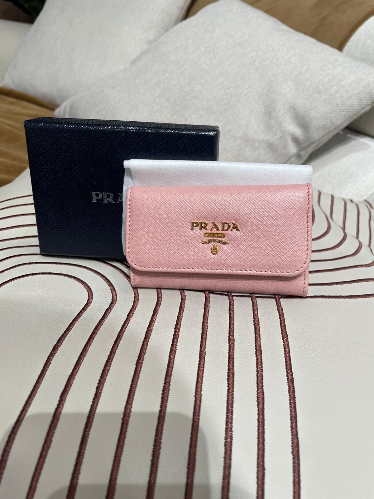 Prada Saffiano Calfskin Key holder 小牛皮鎖匙包 1PG222  100%Authentic,unused未使用 ✅保證卡✅盒 