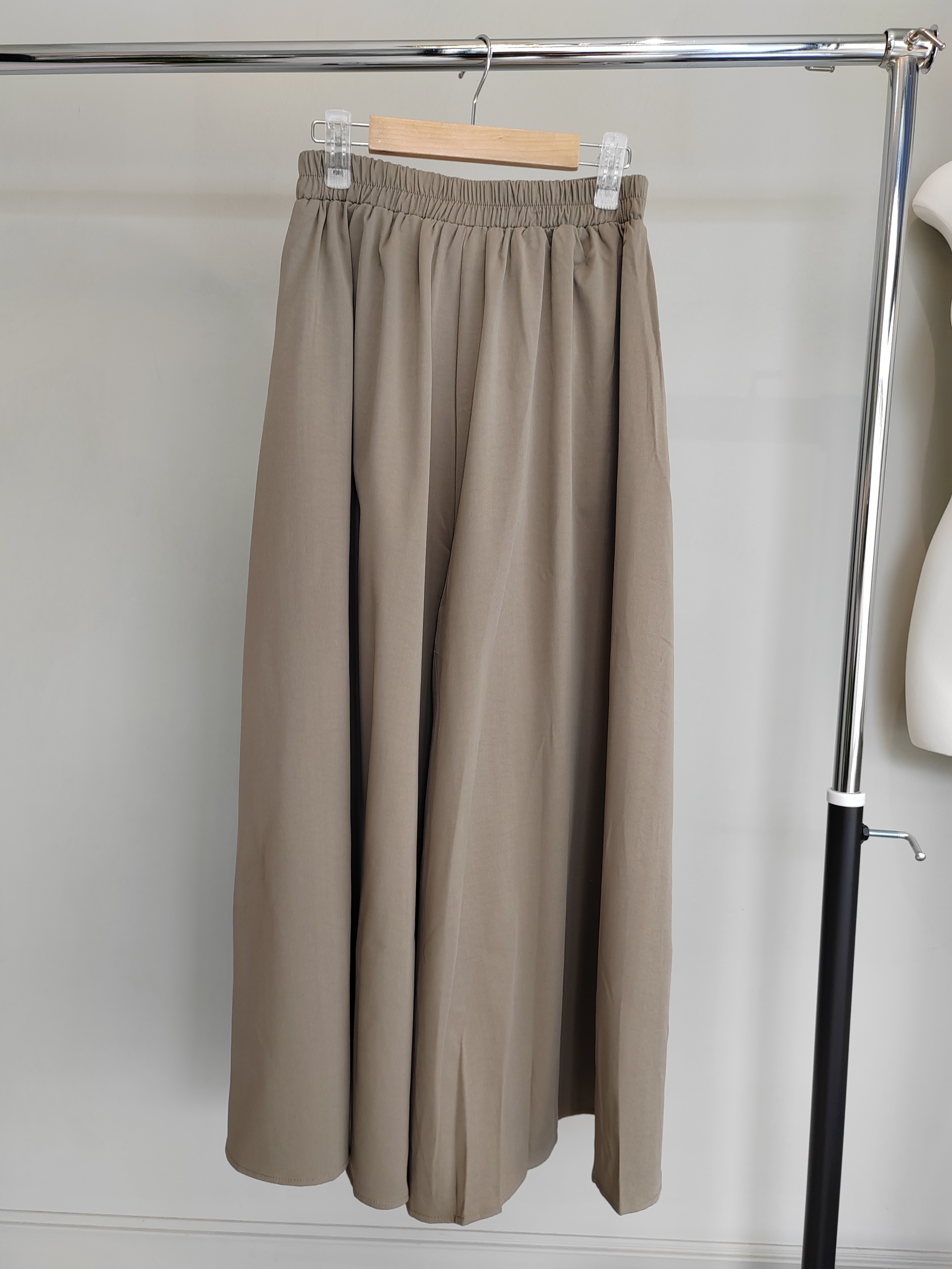 LY4038