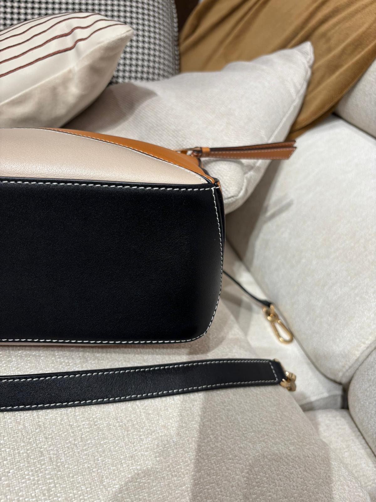Loewe Puzzle Small 牛皮100%Authentic, 98%New ✅Dust bag