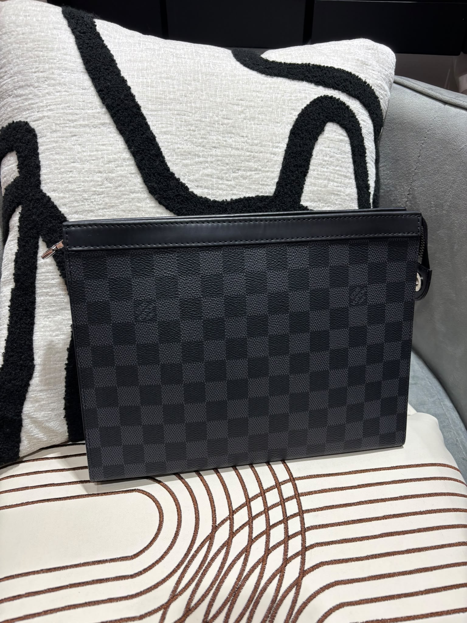 Louis Vuitton LV Pochette Voyage MM 100%Authentic,99%New✅Dust bag