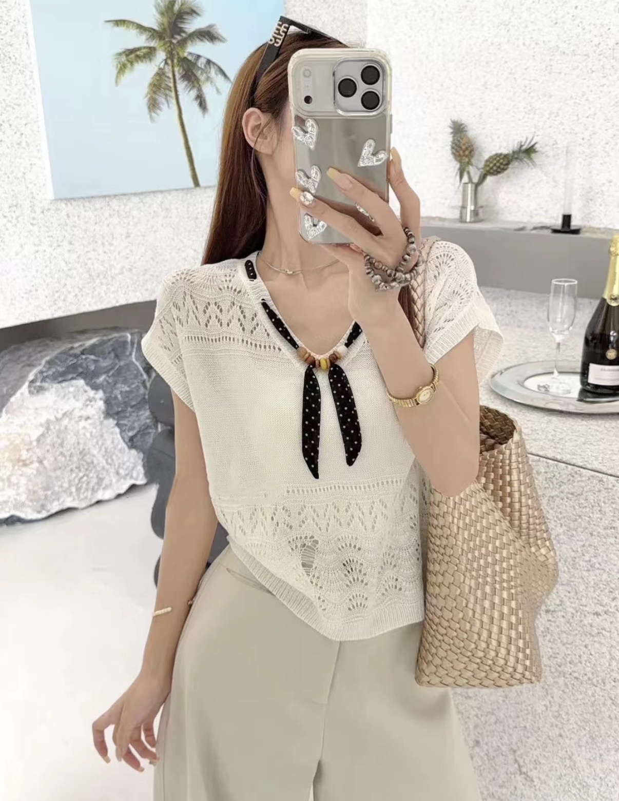 针织V领上衣Knit v-neck top with black ribbon 