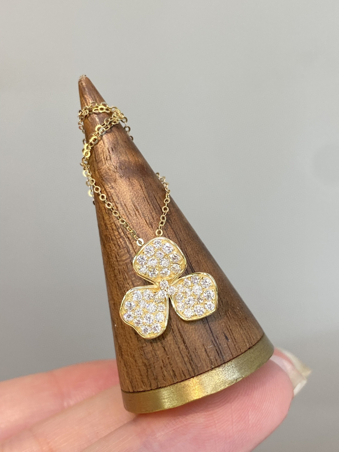 18K Diamond Necklace 