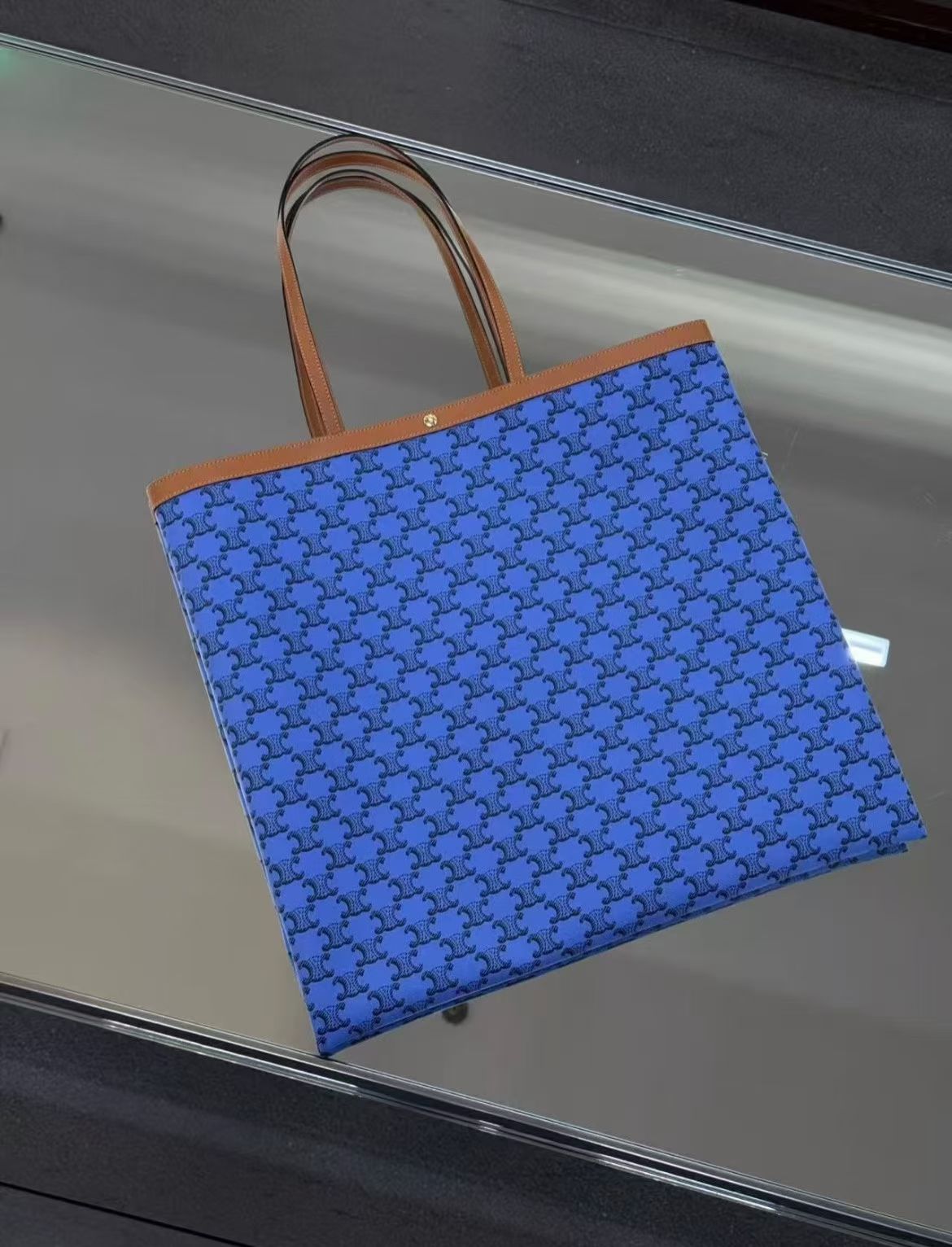 預購 💫💫💫 Celine 專櫃 FLAT SHOPPER大號tote bag 巴黎代購價