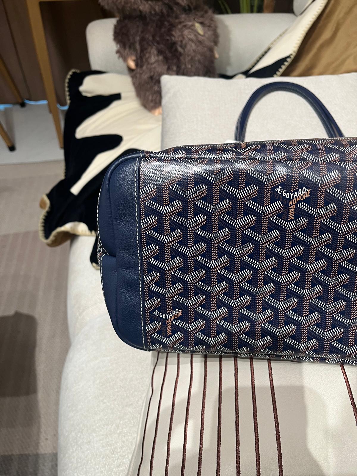 Goyard Artois MM Navy 100%Authentic, 95%New ✅Dust bag