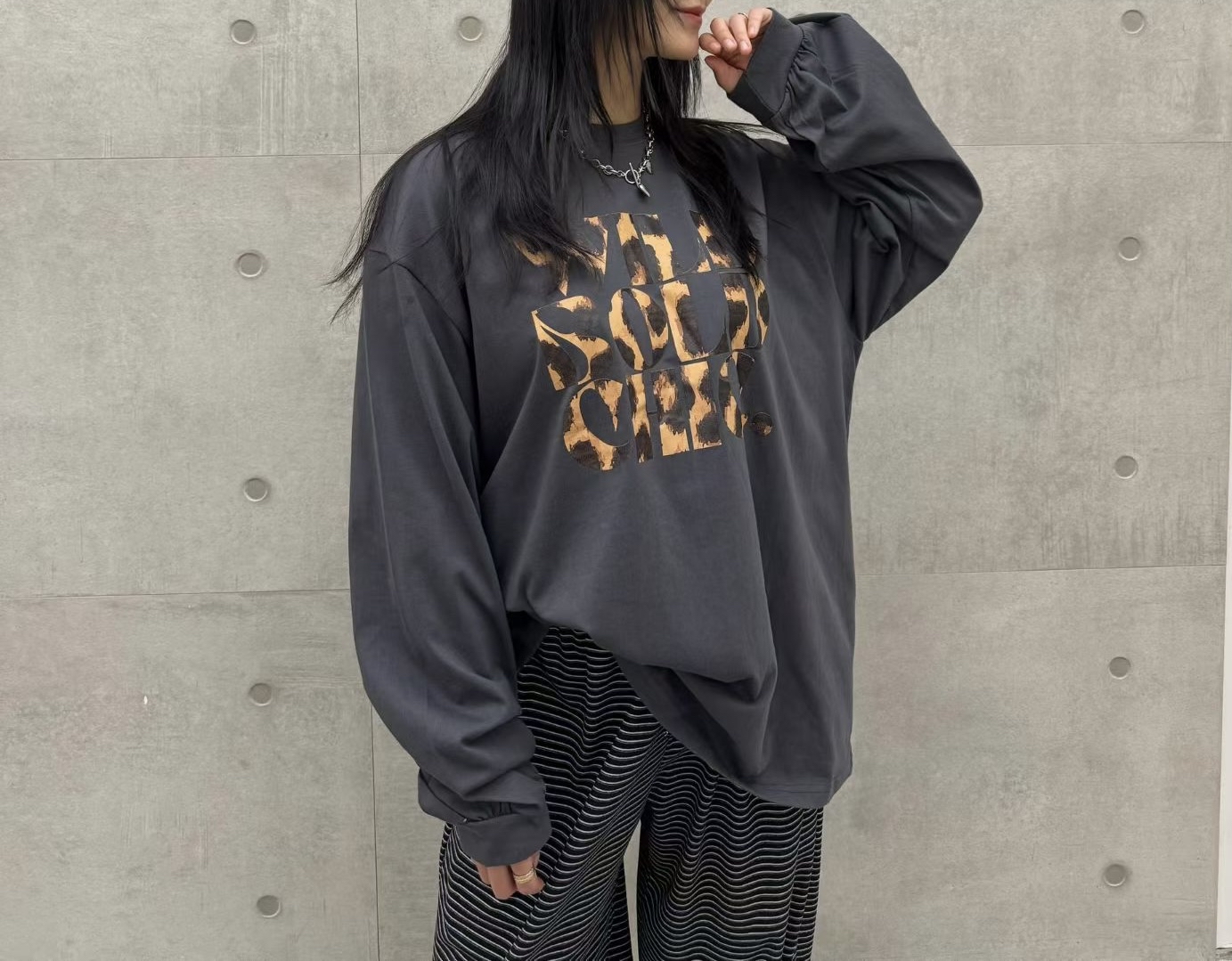 休閒圓領豹紋印花長袖T
