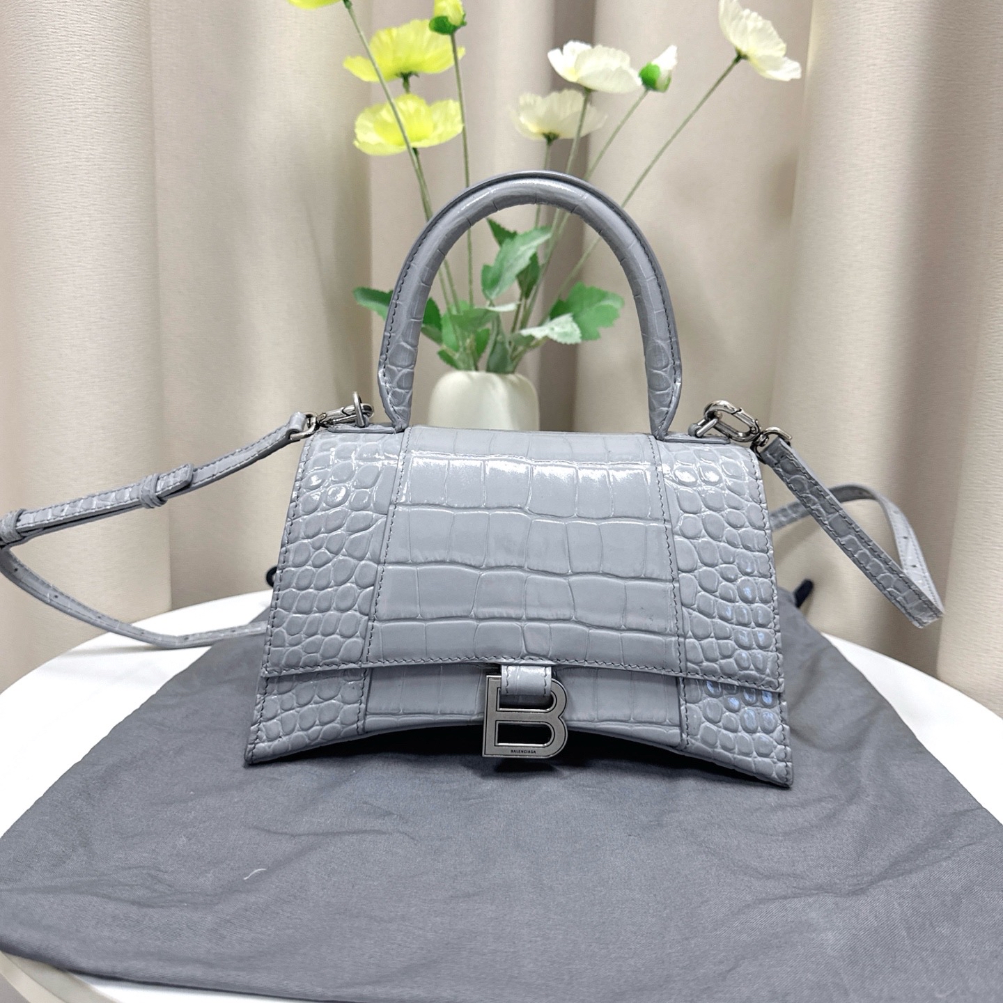 【預訂貨品】巴黎世家灰色鰐魚壓紋沙漏包