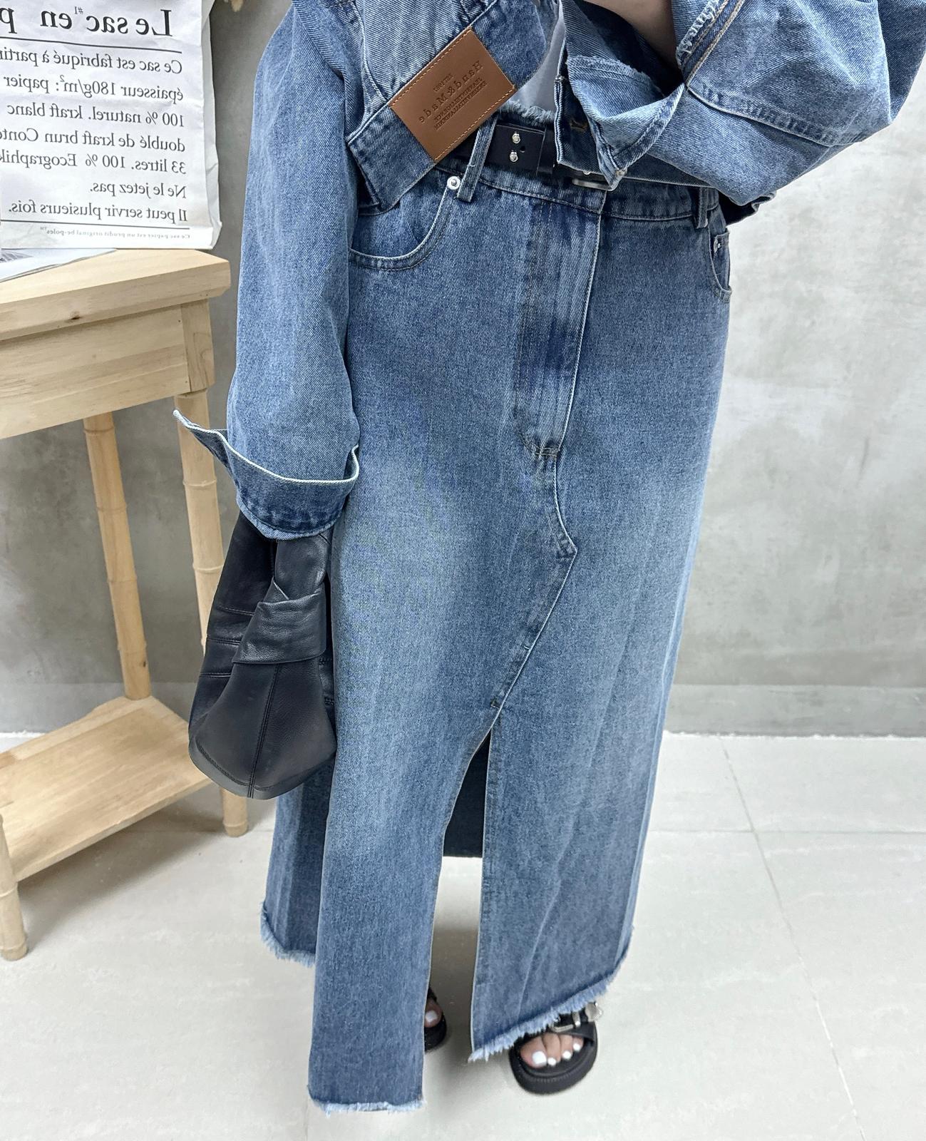 B12 Soso邊前開叉牛仔裙