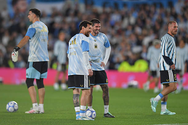 🔥 Adidas x Messi 美斯阿根廷紀念賽前訓練球衣 LD3320 (可加印落場版贊助)
