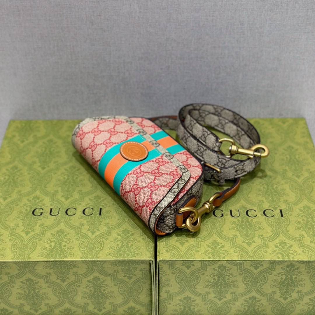 ▪大货实拍 𝐆𝐮𝐜𝐜𝐢 𝟐𝟎𝟐𝟑中国限定款 型号：723762 尺寸：18*10*4.5cm