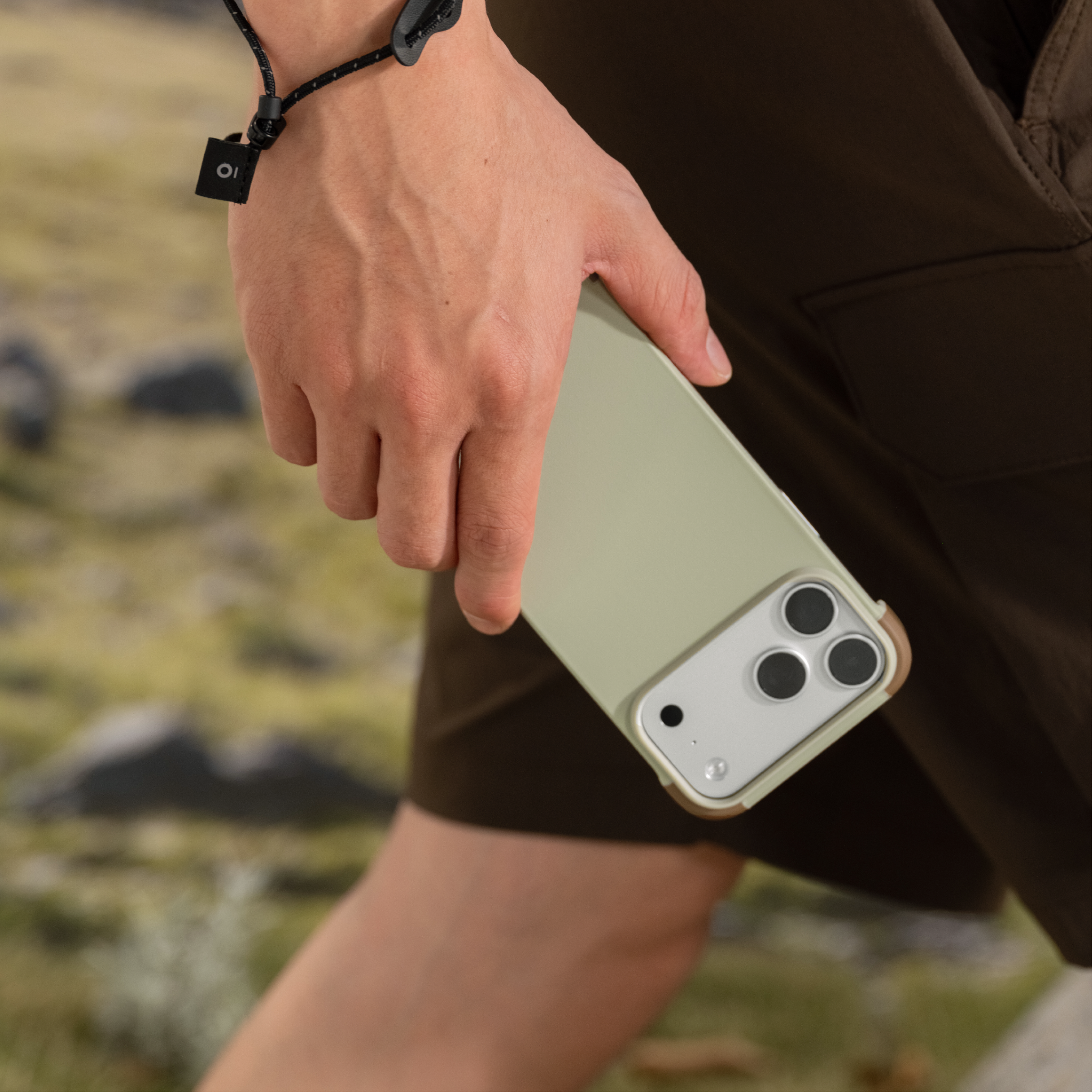 MOFT Frame Case for iPhone 18 Pro MOVAS™ 無邊框磁力保護殼