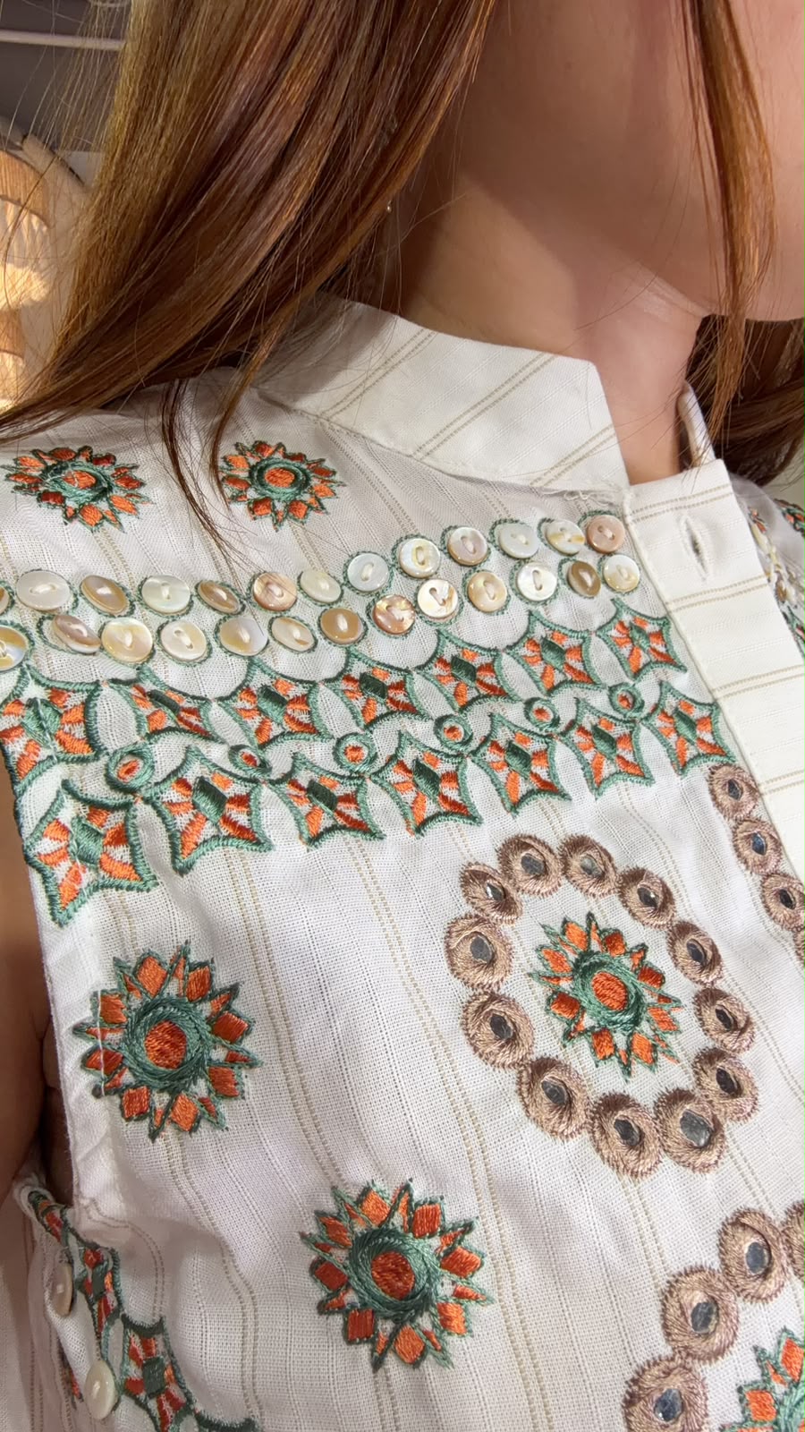 PKT 2620 Pakistan Brown Star 2 way White Vest 18" 