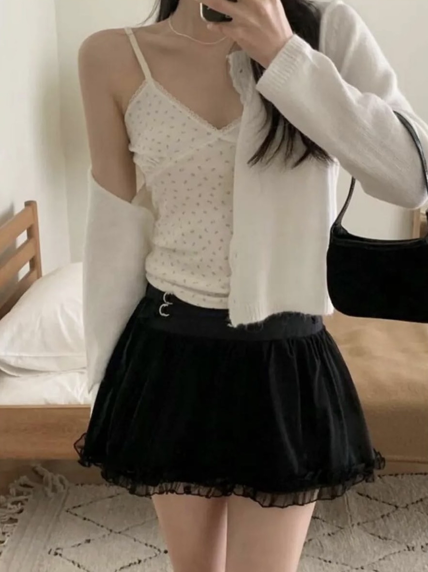 【 🫧超心動Sheer設計˚ʚɞ美の波浪點綴！連BELT傘型蛋糕裙褲🤍 】 Dreamy Belt Skirt Pants(兩色入)