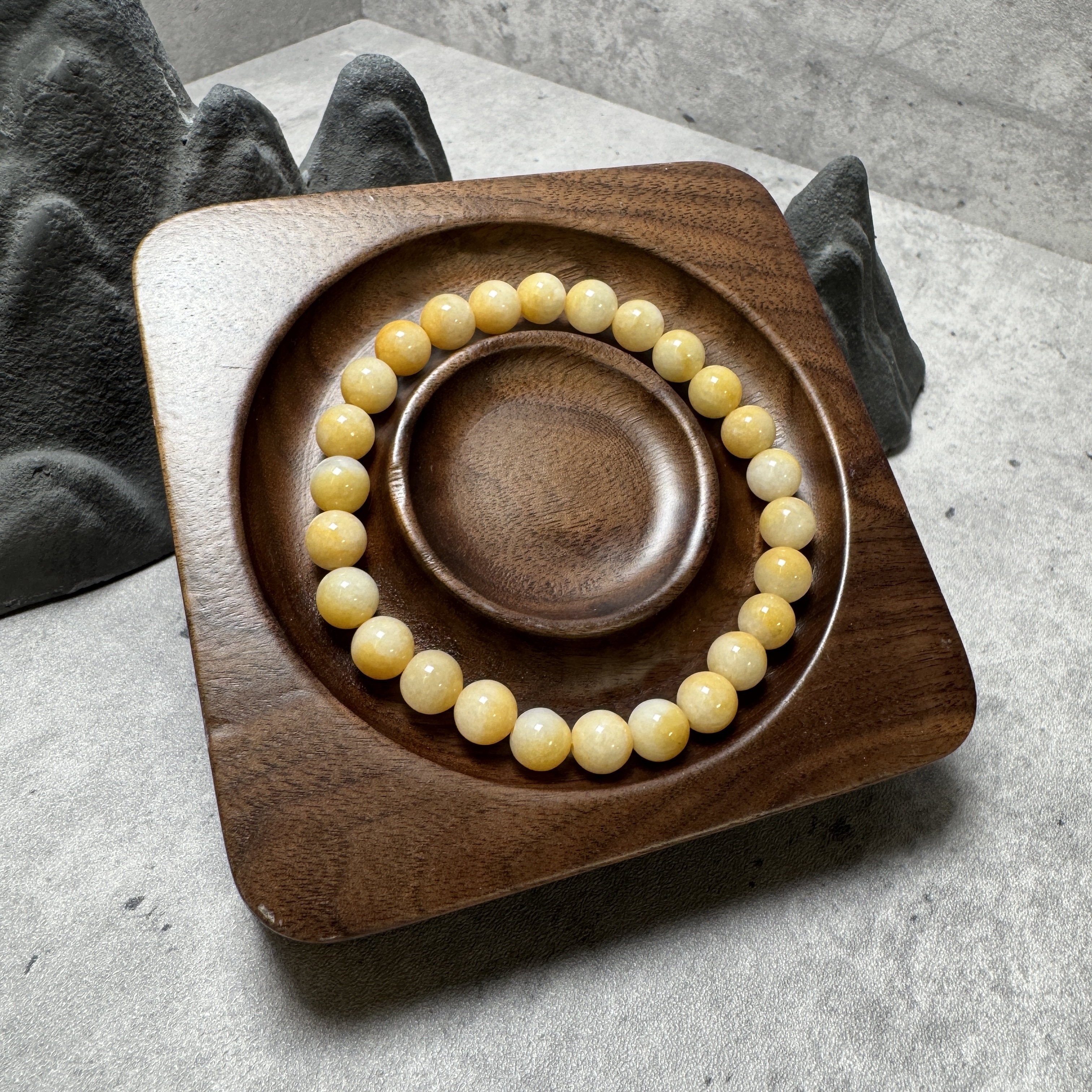 黃翡半邊天7.7mm手串